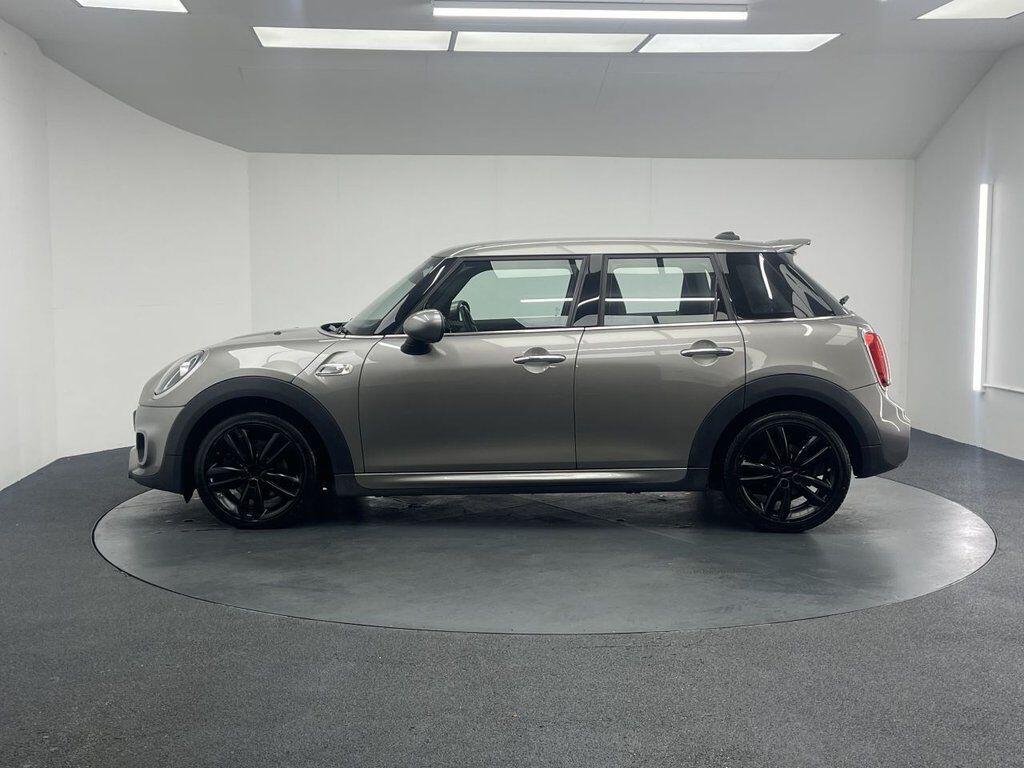 MINI Hatch - Image 13