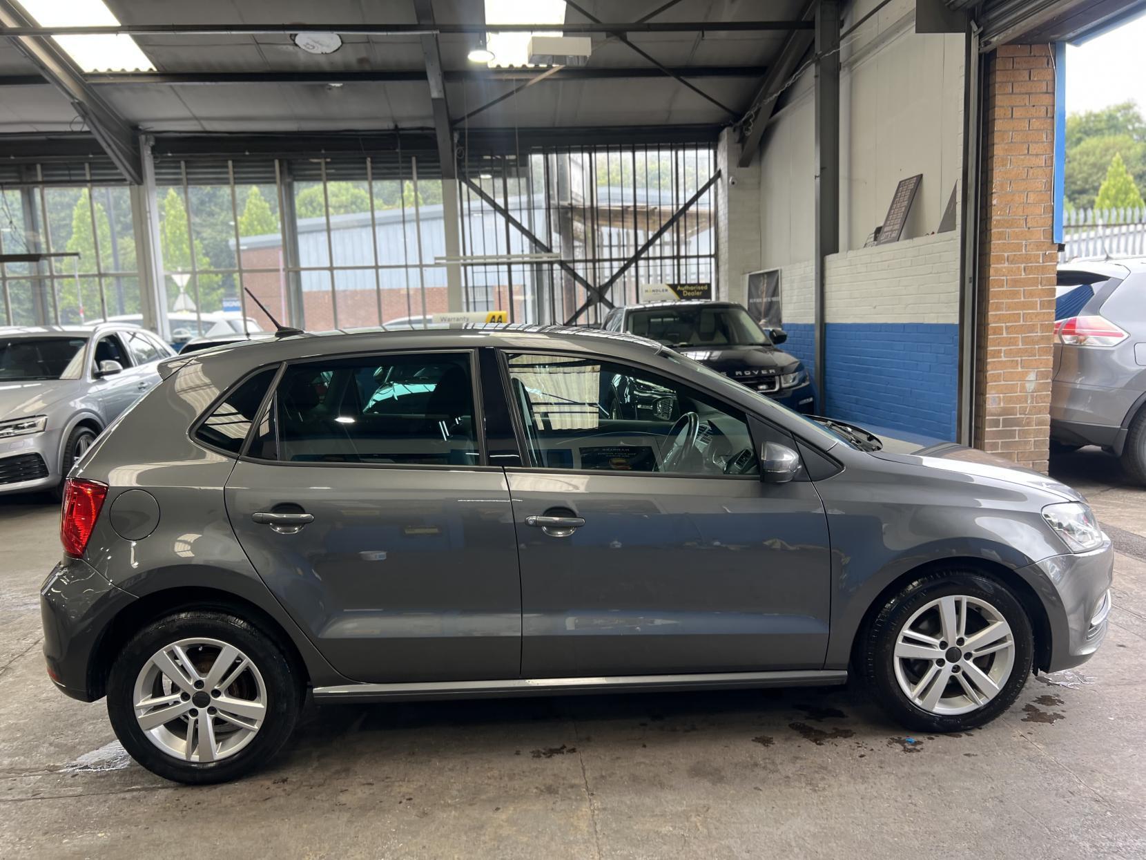 Volkswagen Polo - Image 19