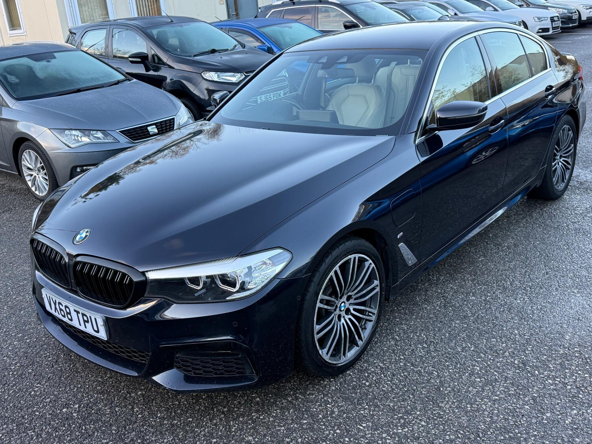 BMW 5 Series - Image 7