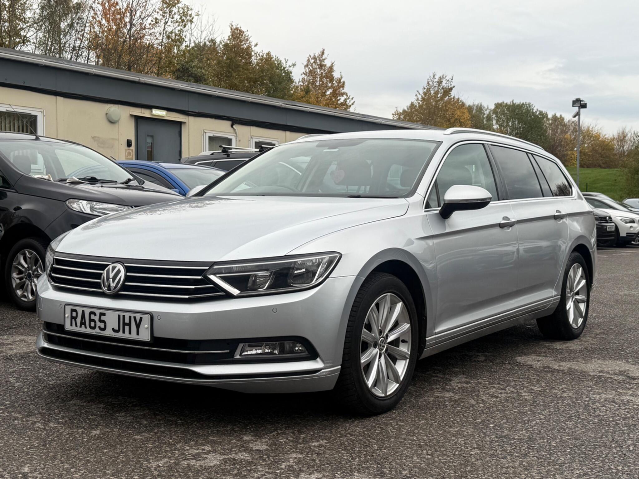 Volkswagen Passat - Image 6