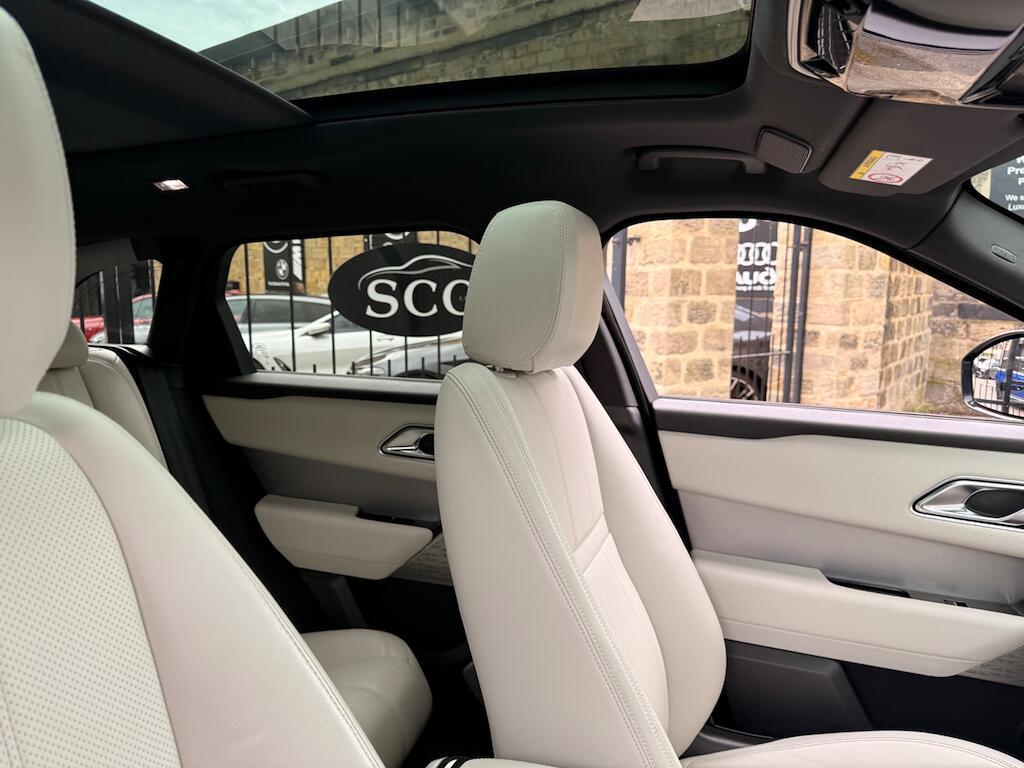 Land Rover Range Rover Velar - Image 39