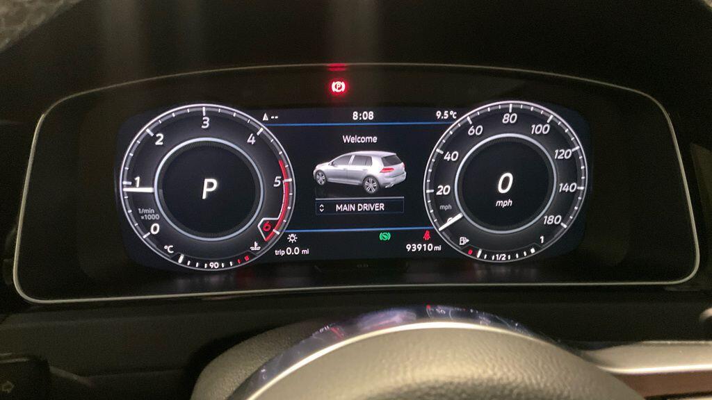 Volkswagen Golf - Image 5