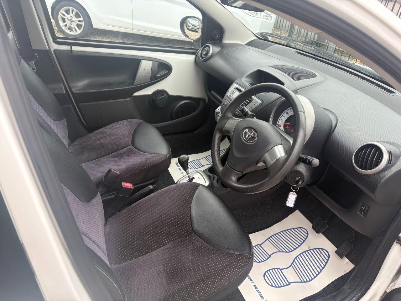 Toyota Aygo - Image 9