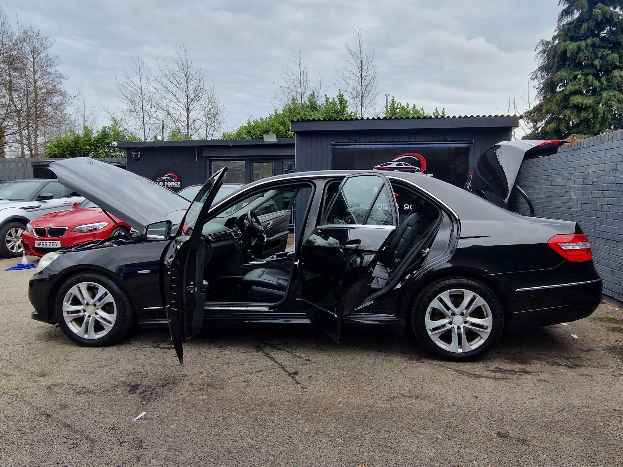 Mercedes E Class - Image 25