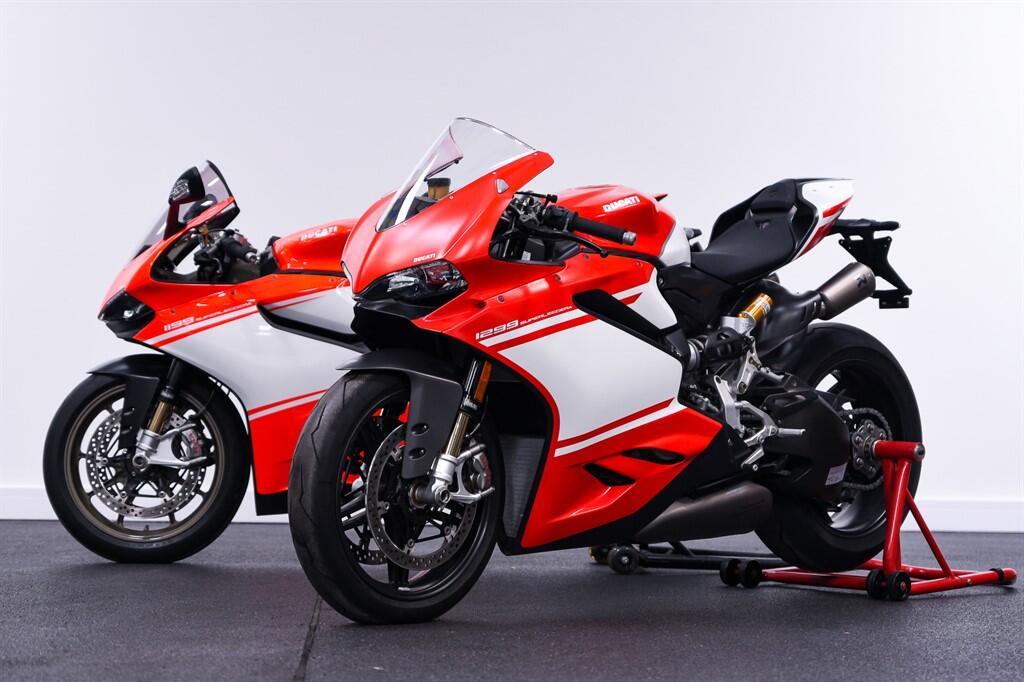 Ducati 1199 SUPERLEGGERA - Image 18