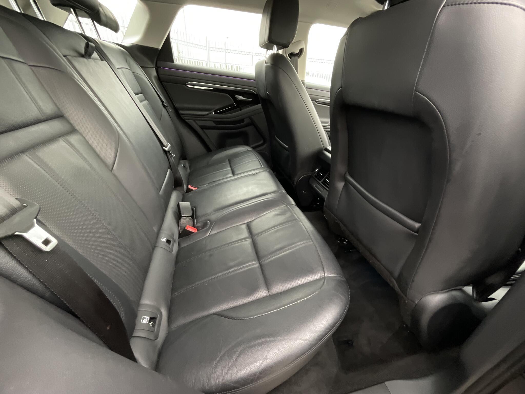 Land Rover Range Rover Evoque - Image 12