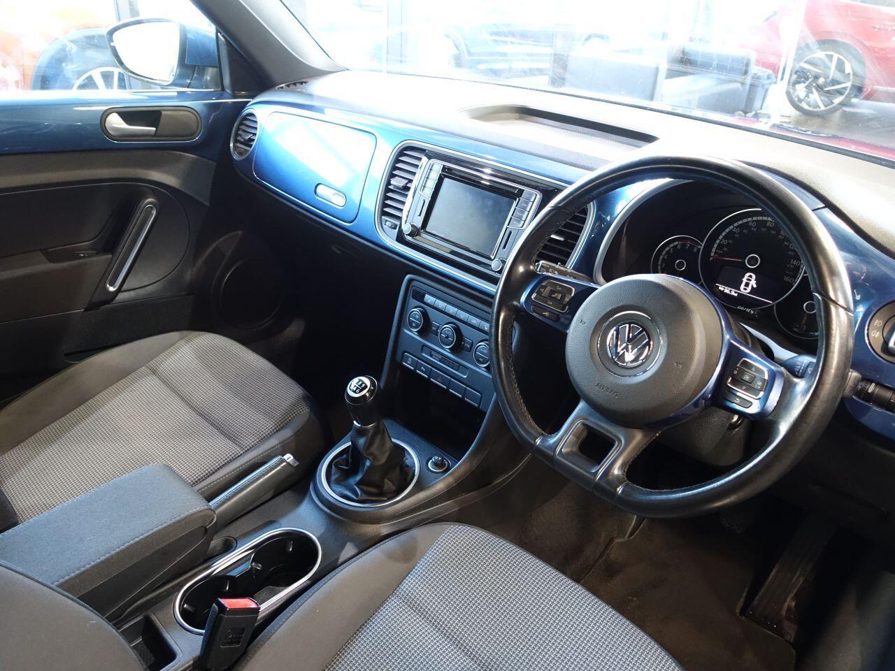 Volkswagen Beetle - Image 2