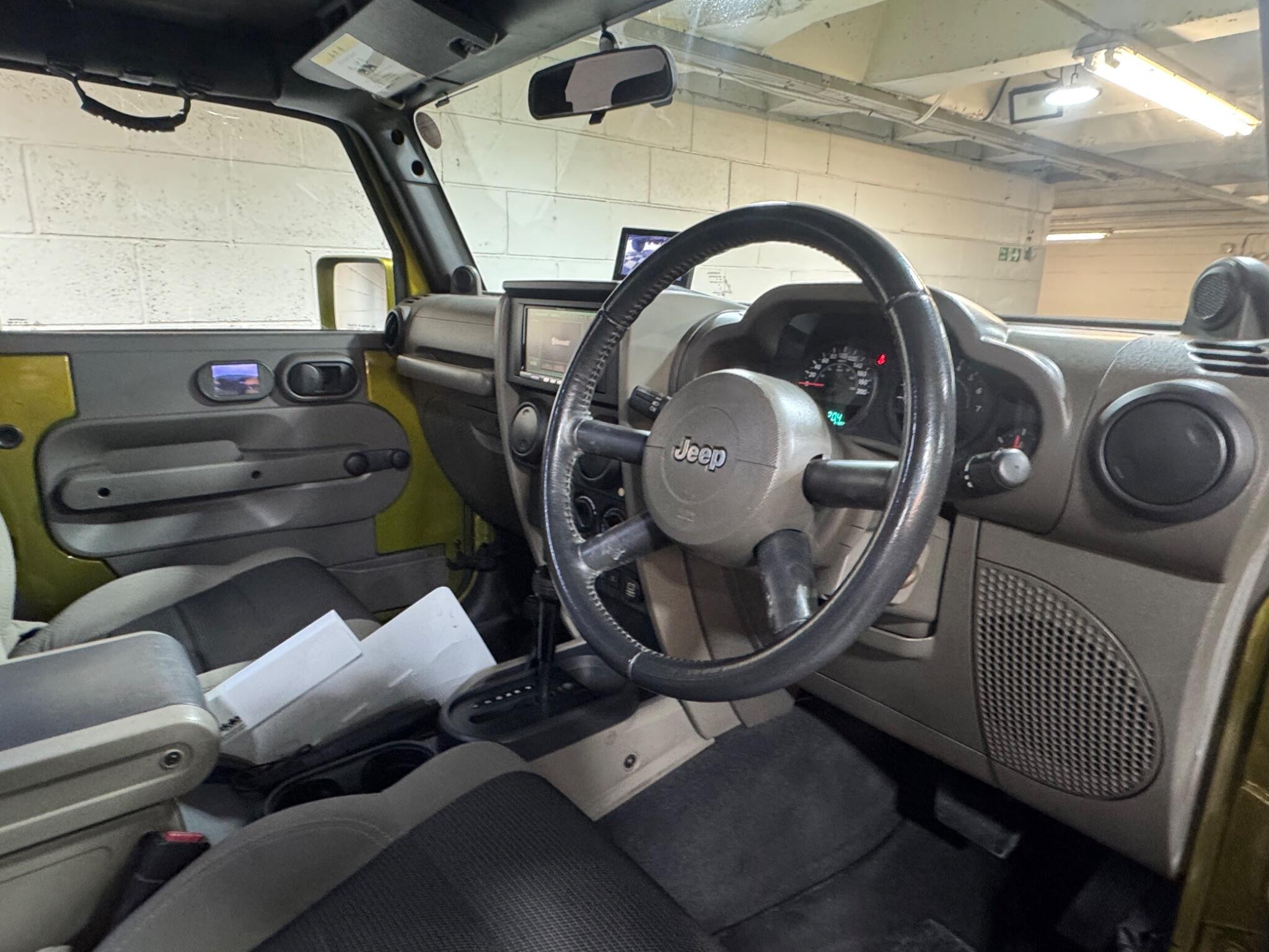 Jeep Wrangler - Image 9