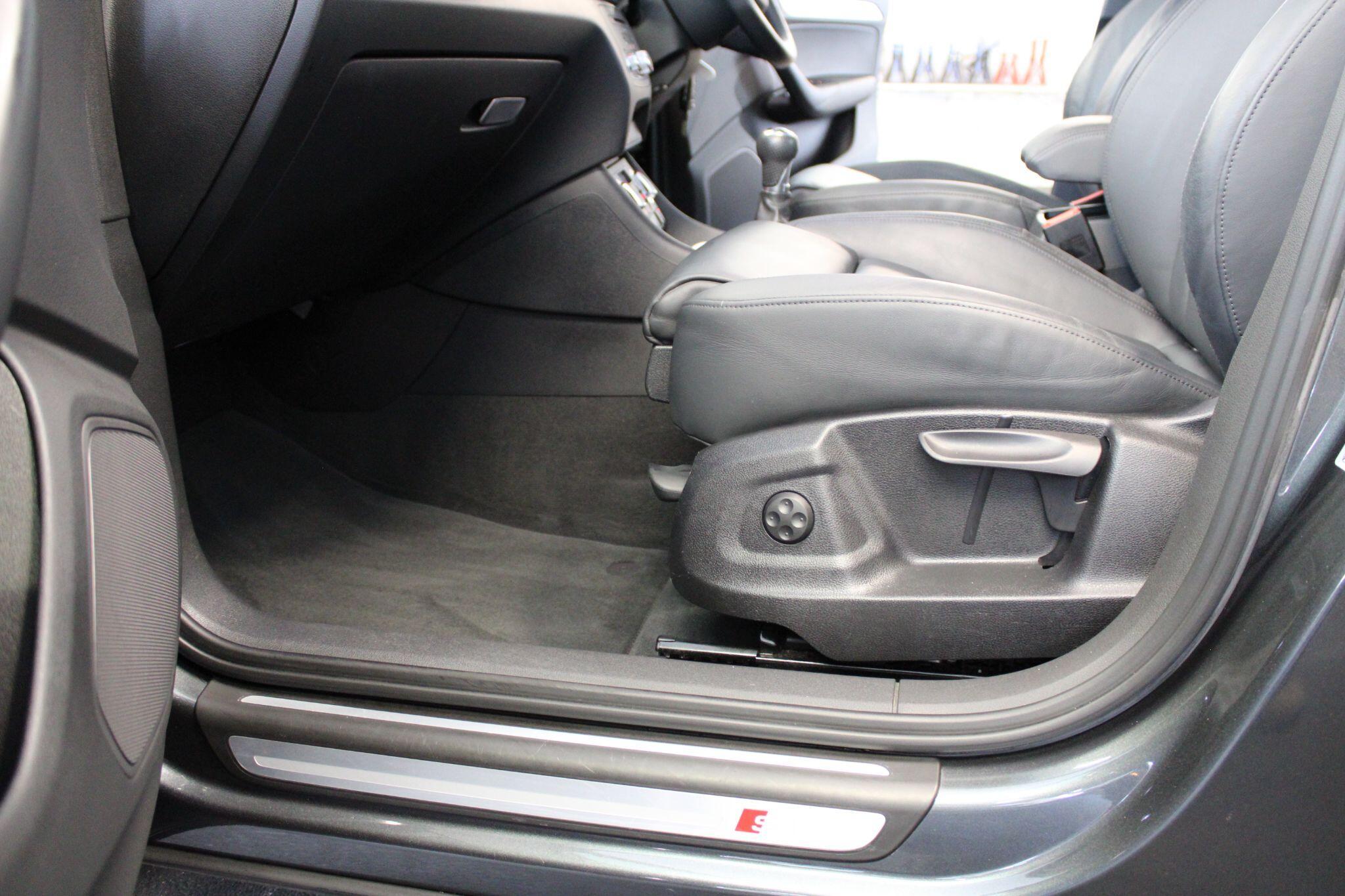 Audi Q3 - Image 13
