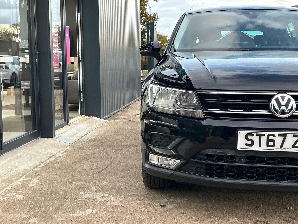 Volkswagen Tiguan - Image 11