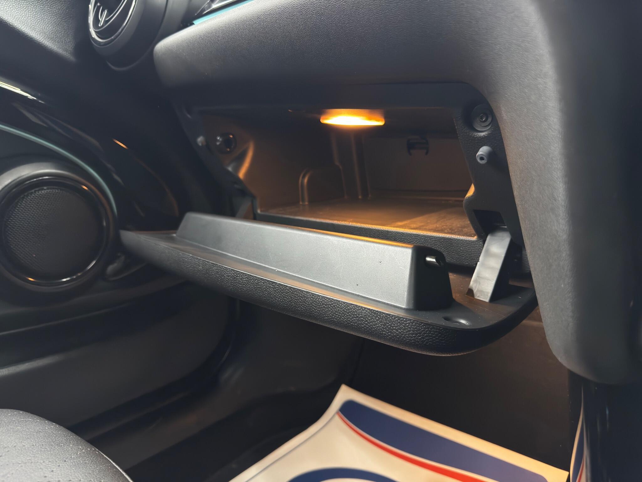 MINI Hatch - Image 38