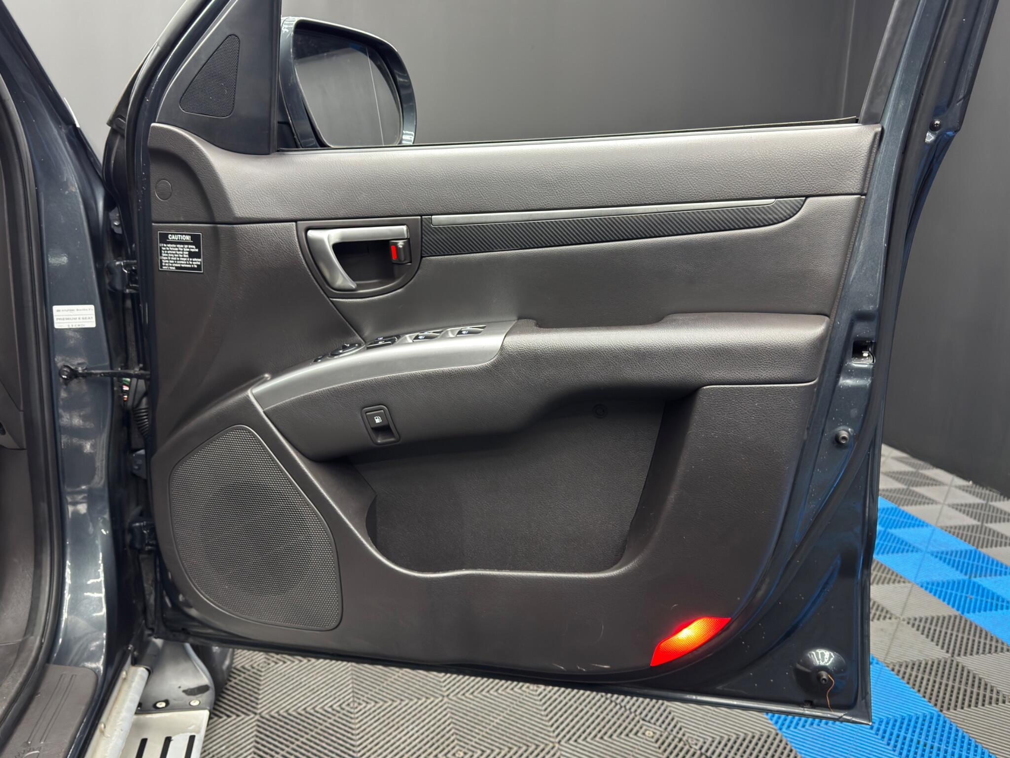 Hyundai Santa Fe - Image 34