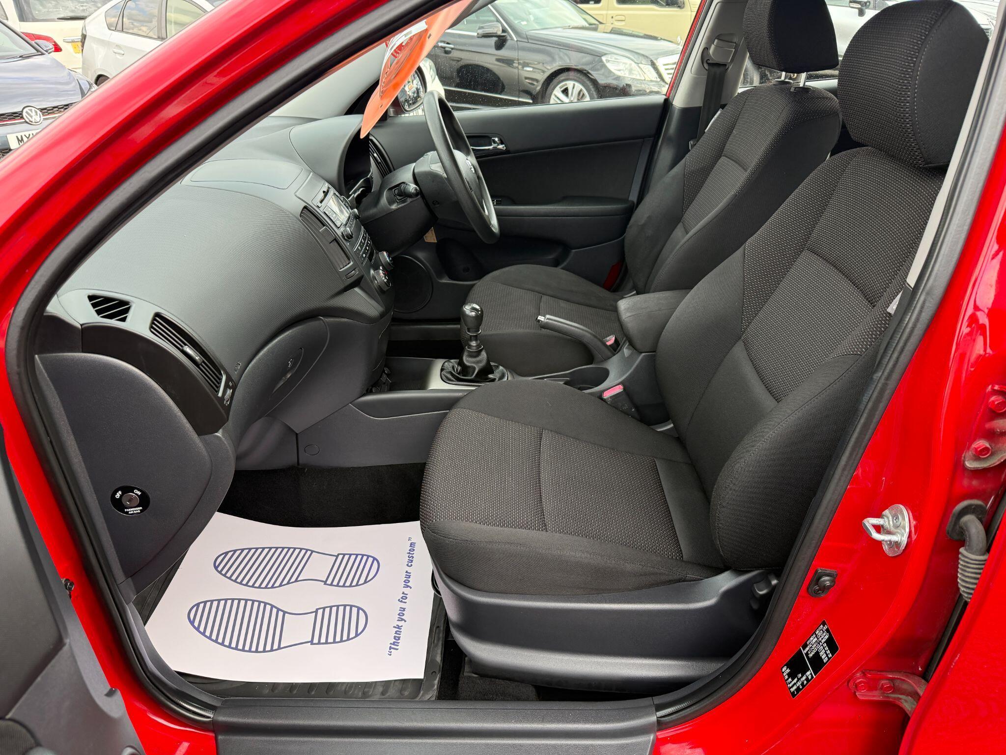 Hyundai i30 - Image 27