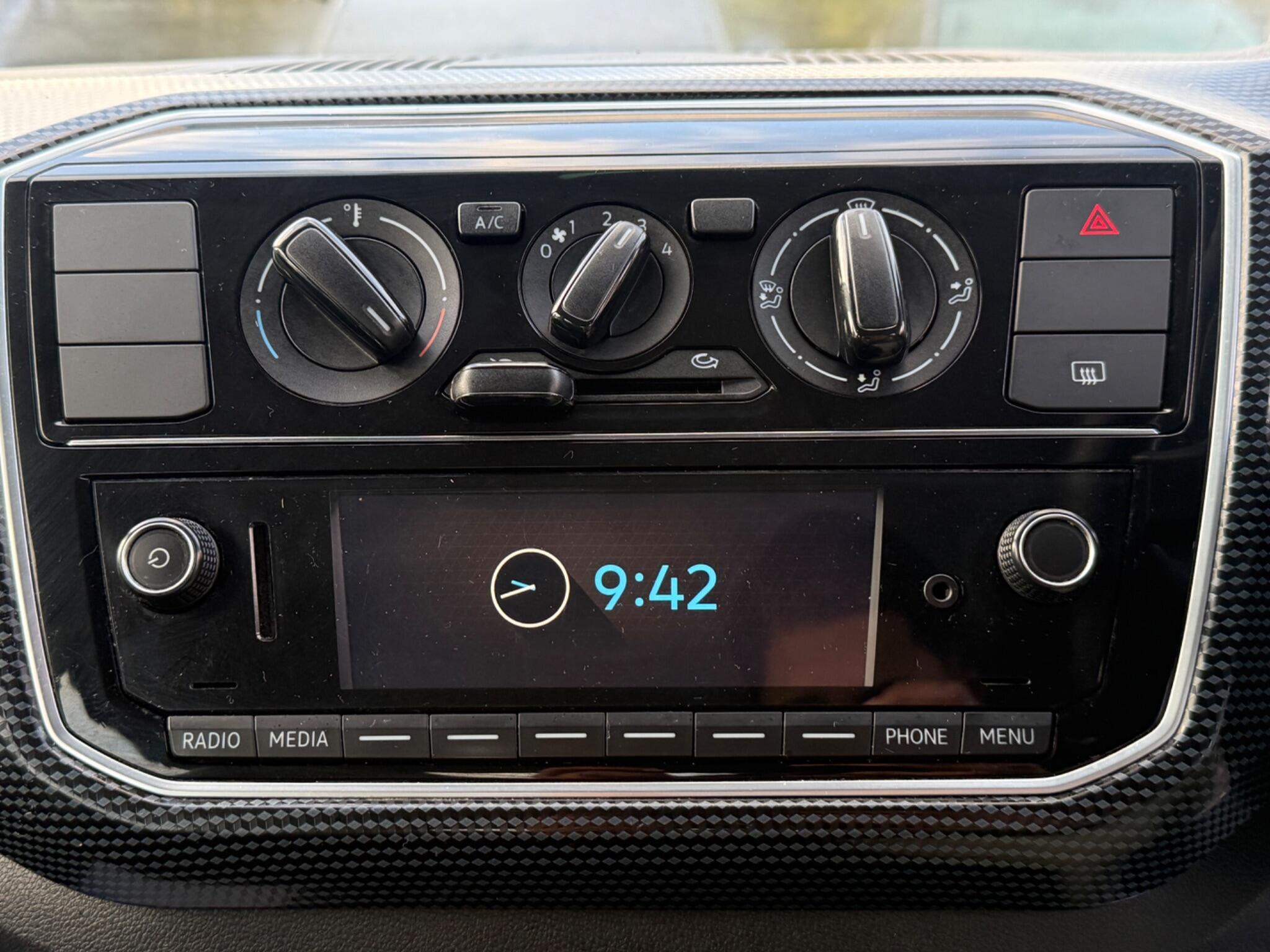 Volkswagen up! - Image 31