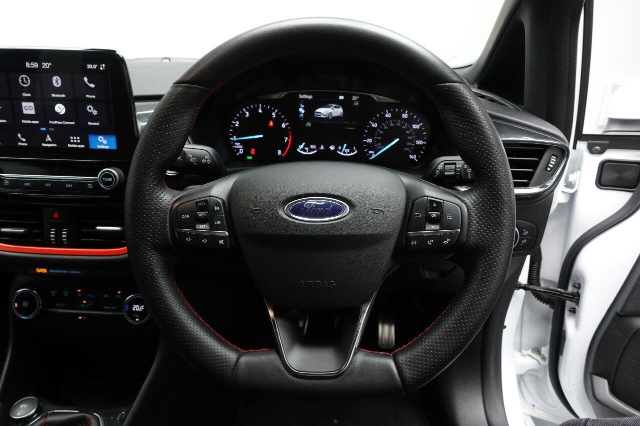 Ford Fiesta - Image 32