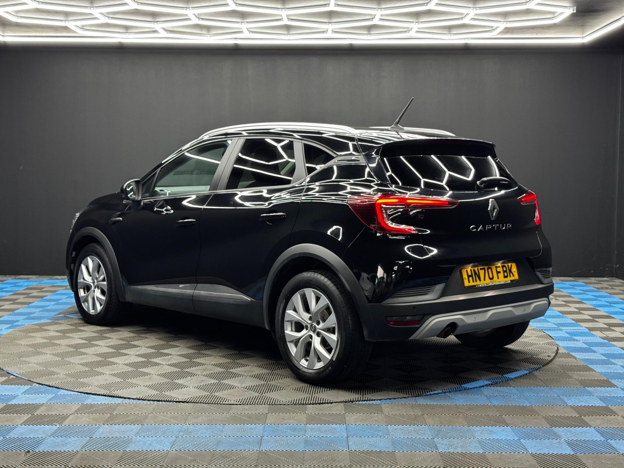 Renault Captur - Image 7