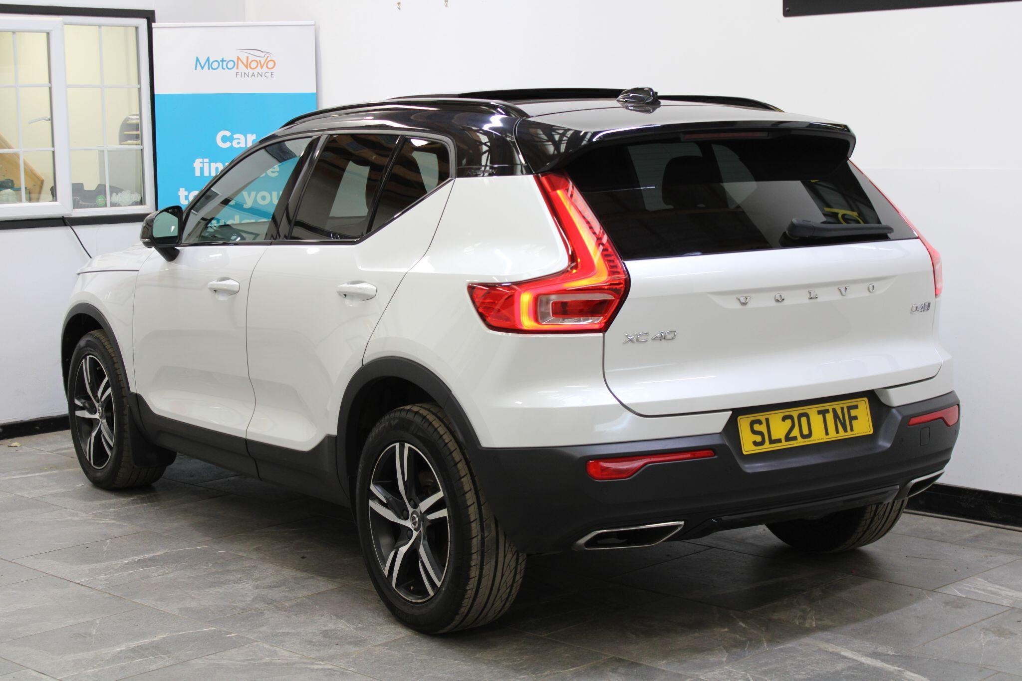Volvo XC40 - Image 18