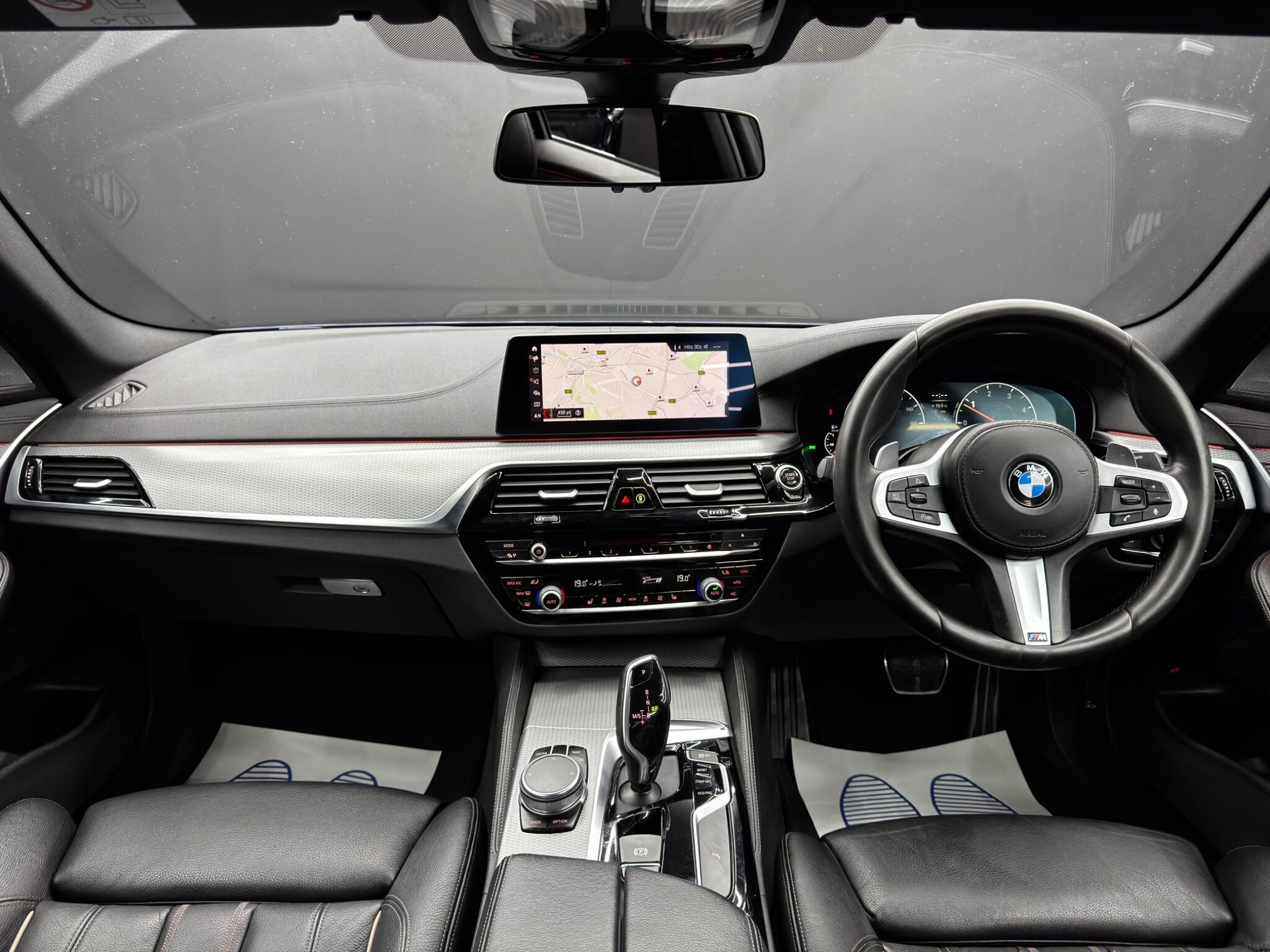 BMW 5 Series - Image 10