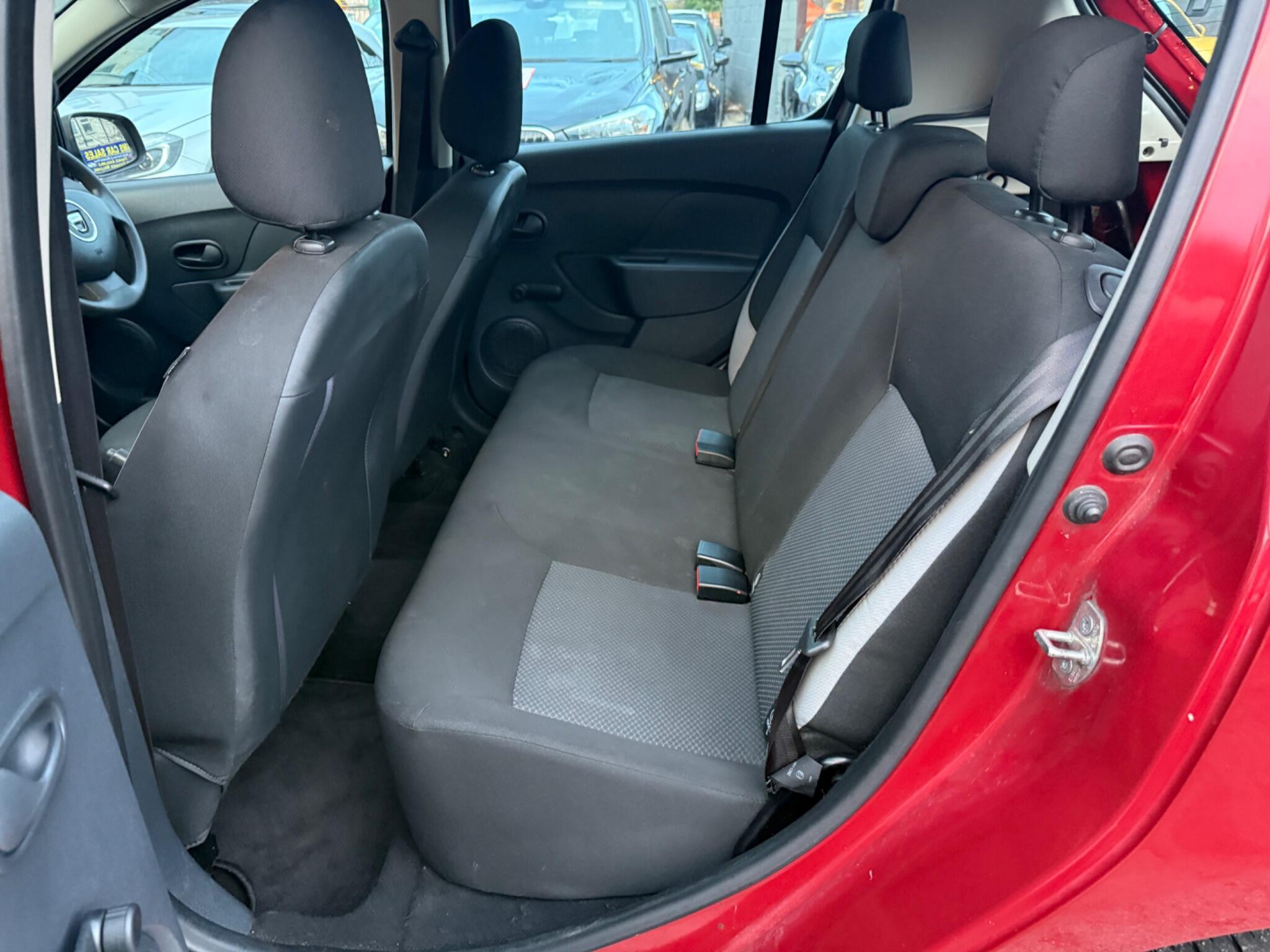 Dacia Sandero - Image 25