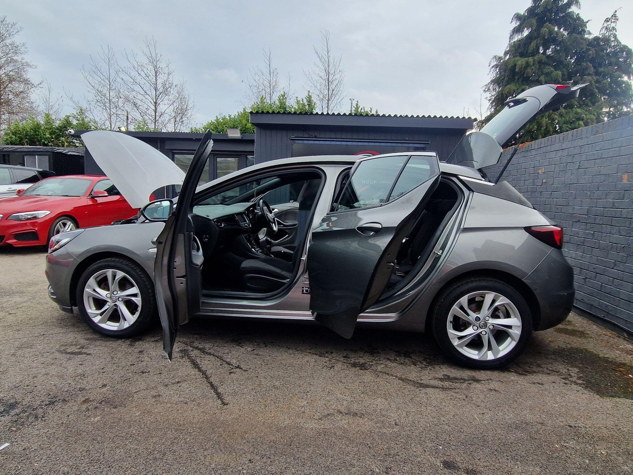 Vauxhall Astra - Image 16