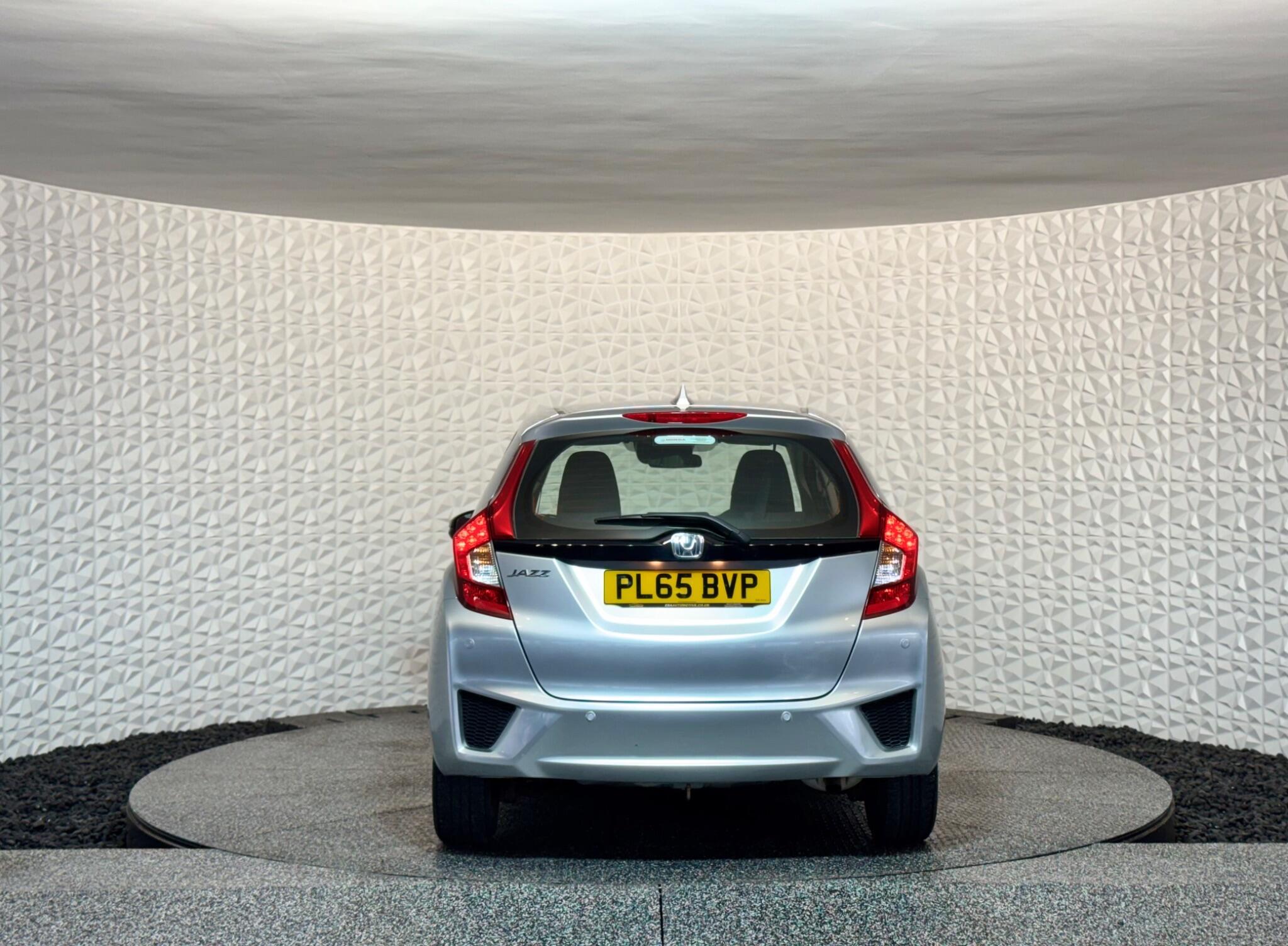 Honda Jazz - Image 12