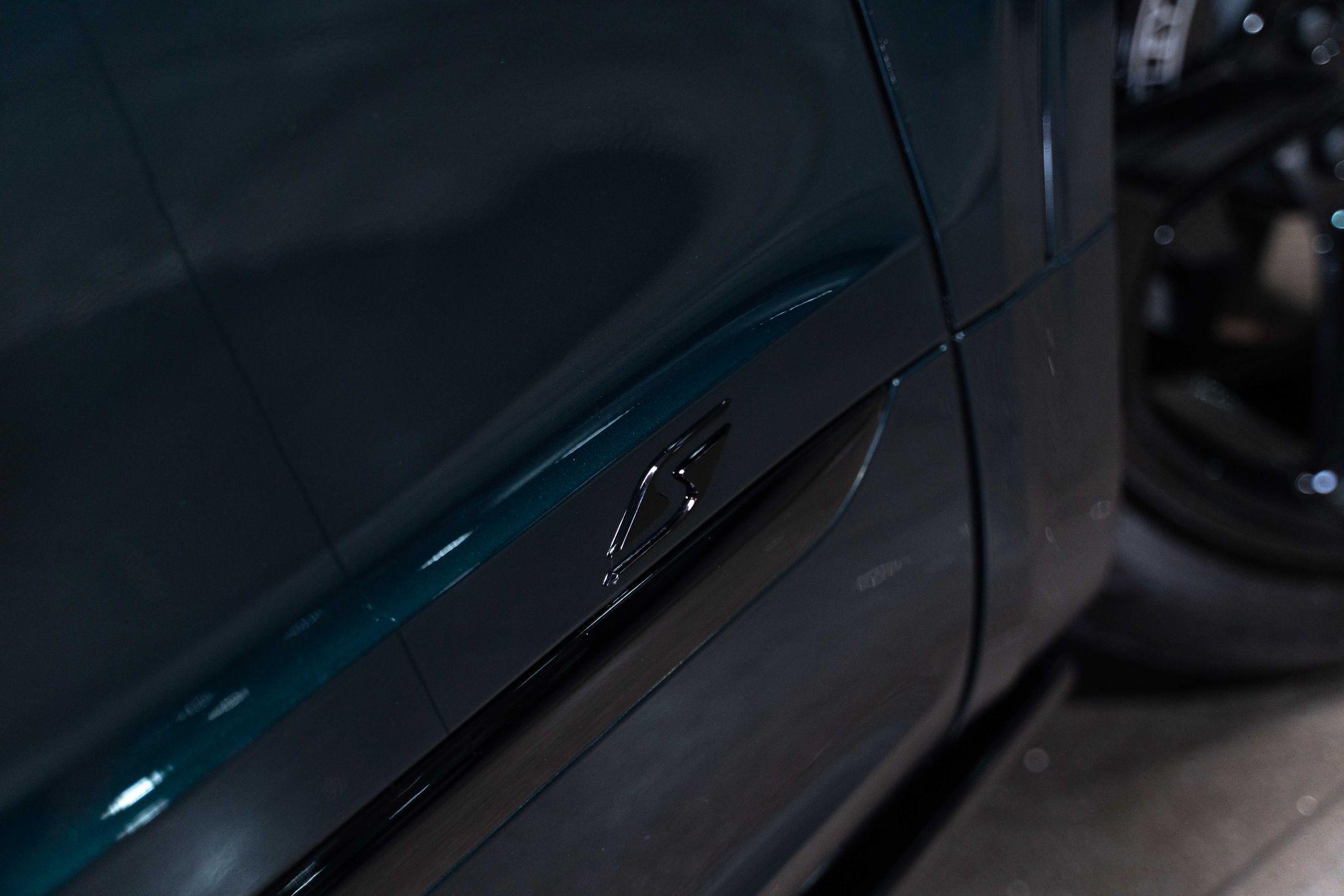 Bentley Bentayga - Image 14