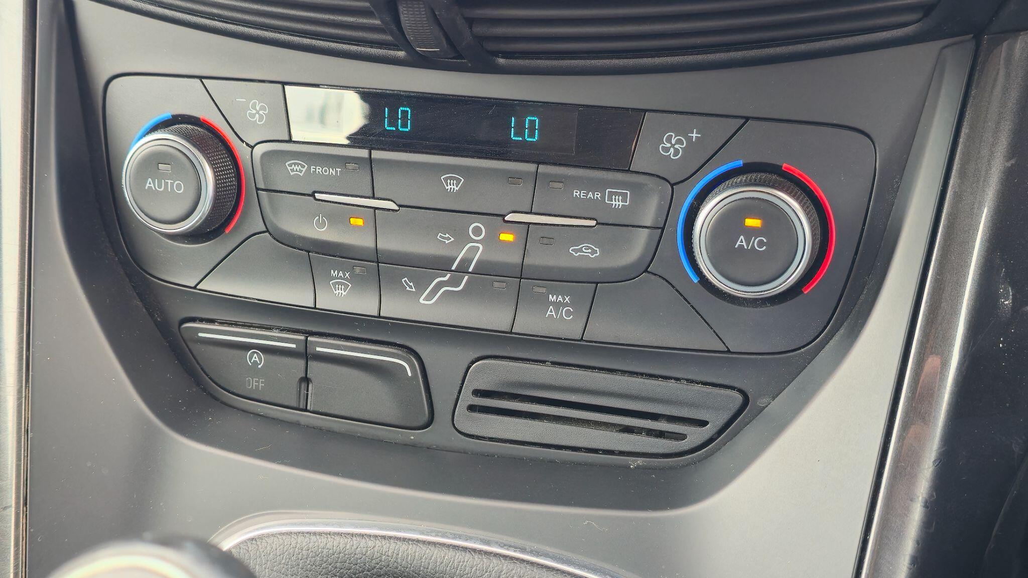 Ford C-MAX - Image 13