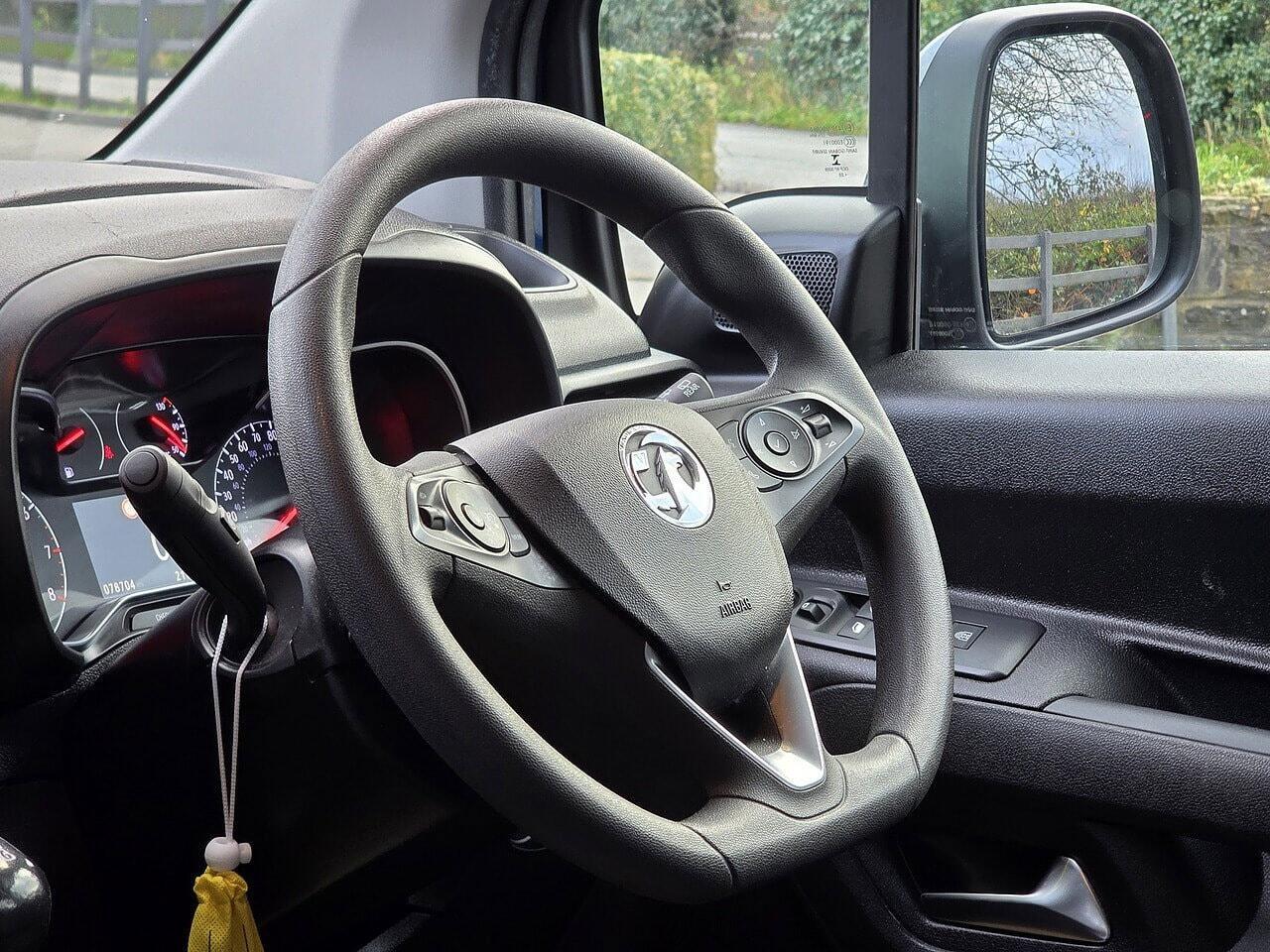 Vauxhall Combo Life - Image 6