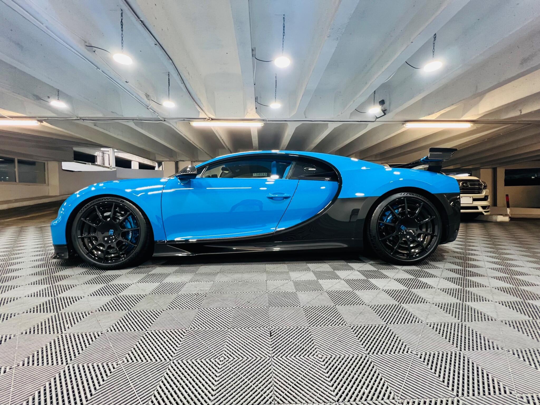 Bugatti Chiron - Image 2