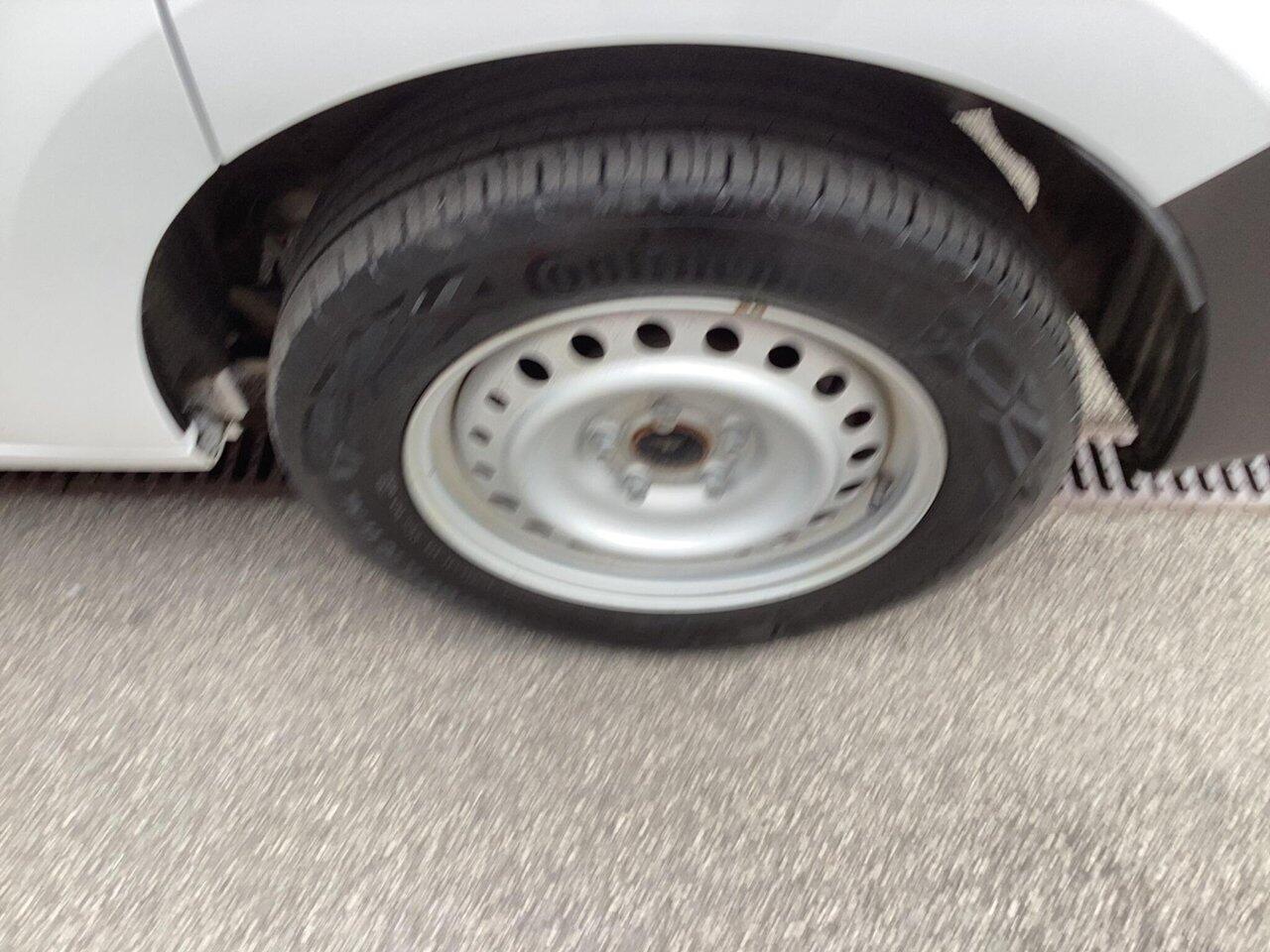 Renault Kangoo - Image 11