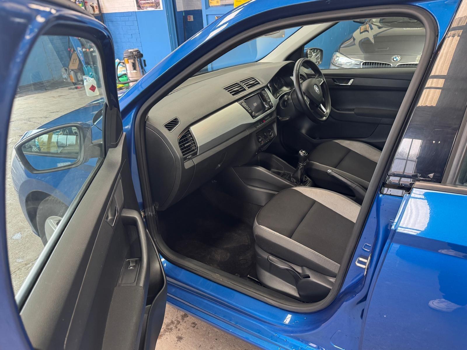 Skoda Fabia - Image 32