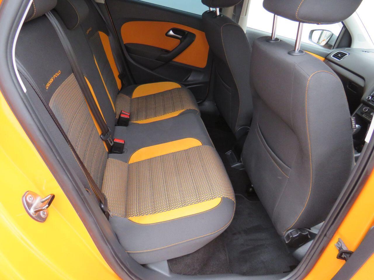 Volkswagen Polo - Image 8