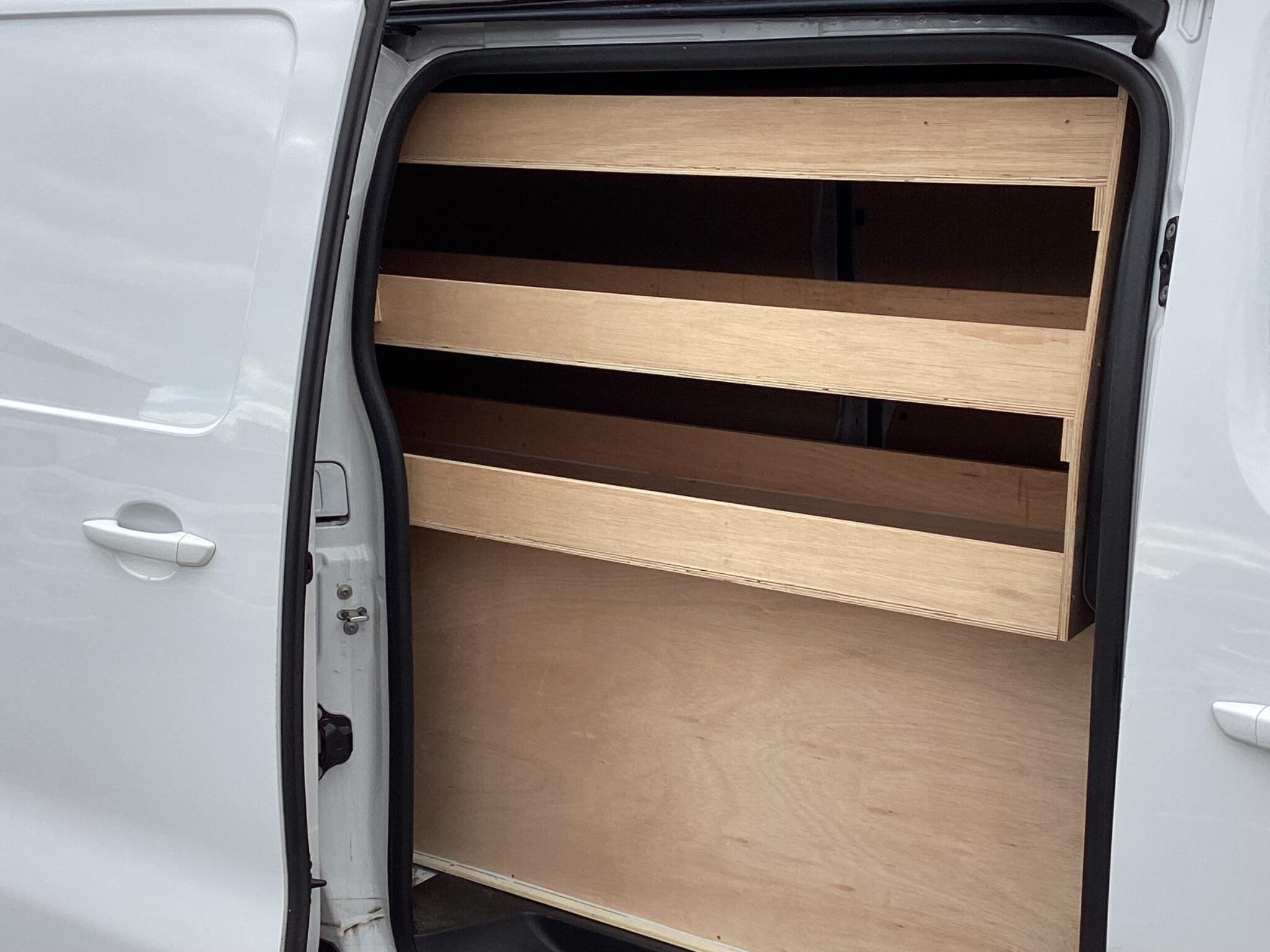 Citroen Dispatch - Image 13