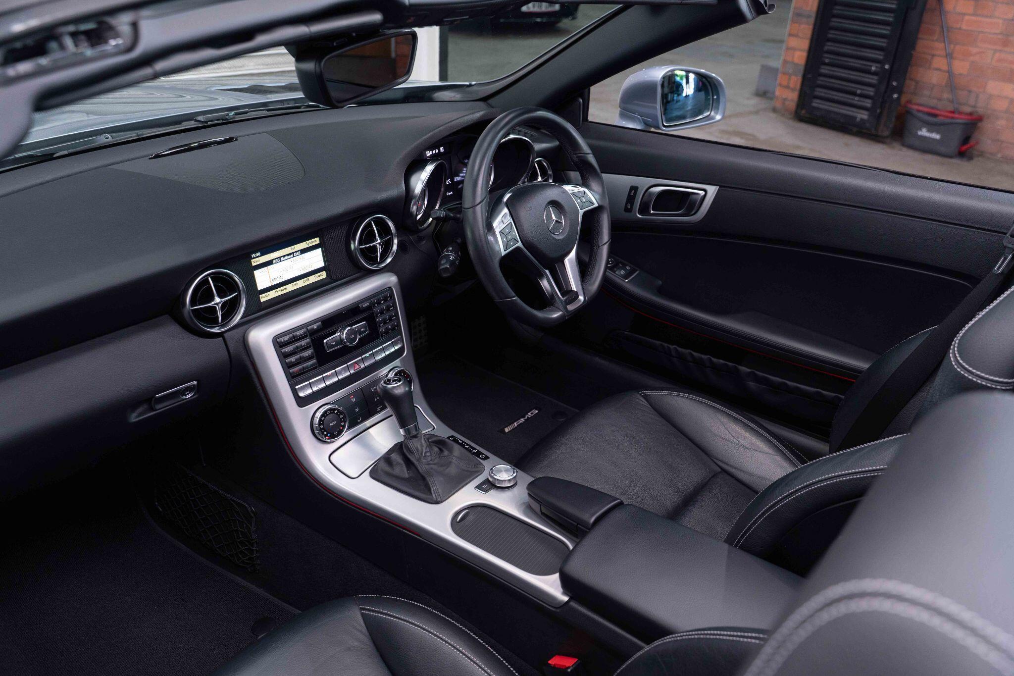 Mercedes SLK - Image 15