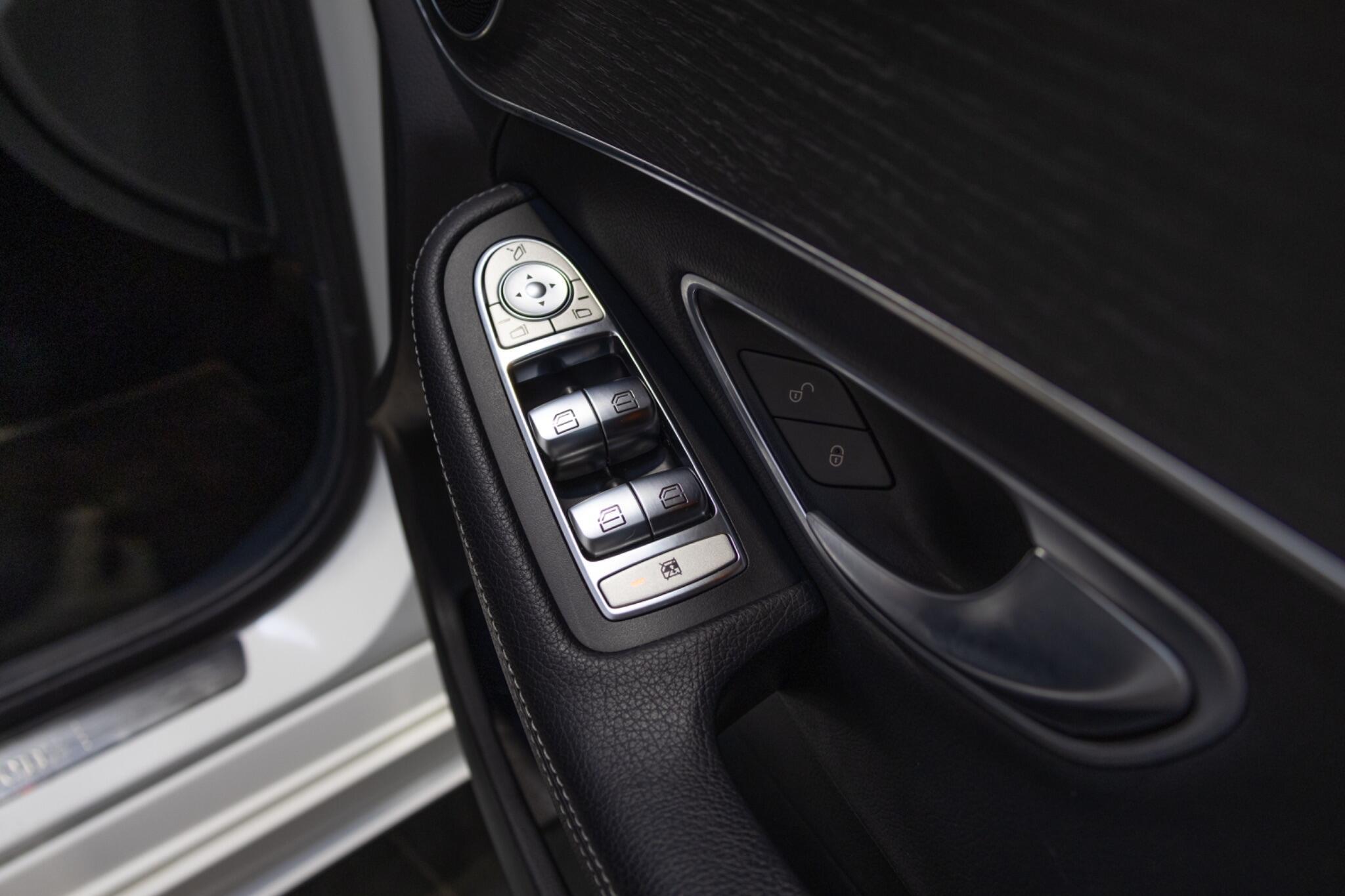 Mercedes C Class - Image 44