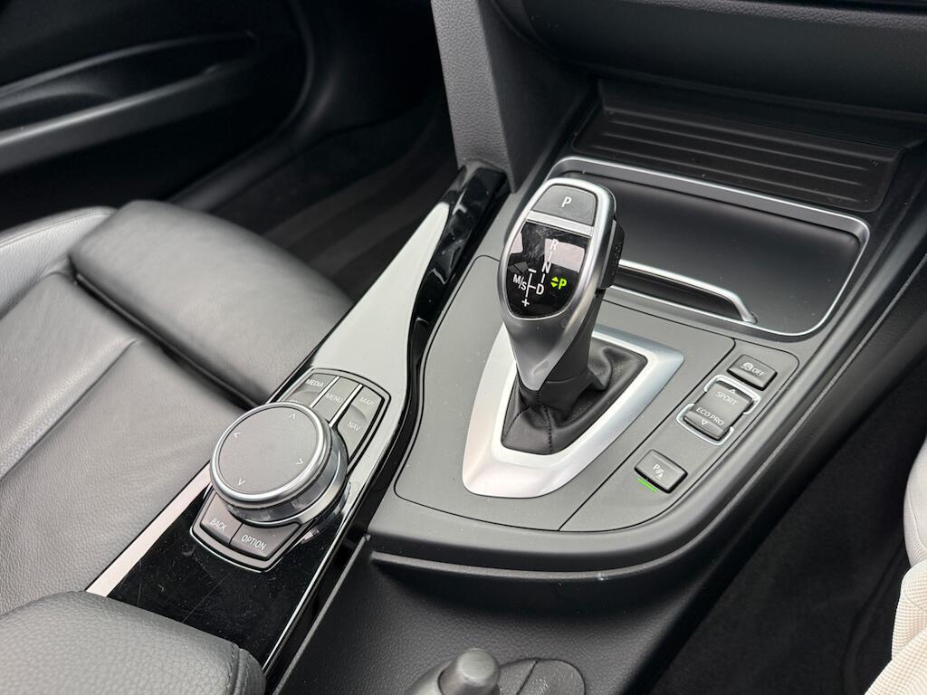 BMW 3 Series - Image 40