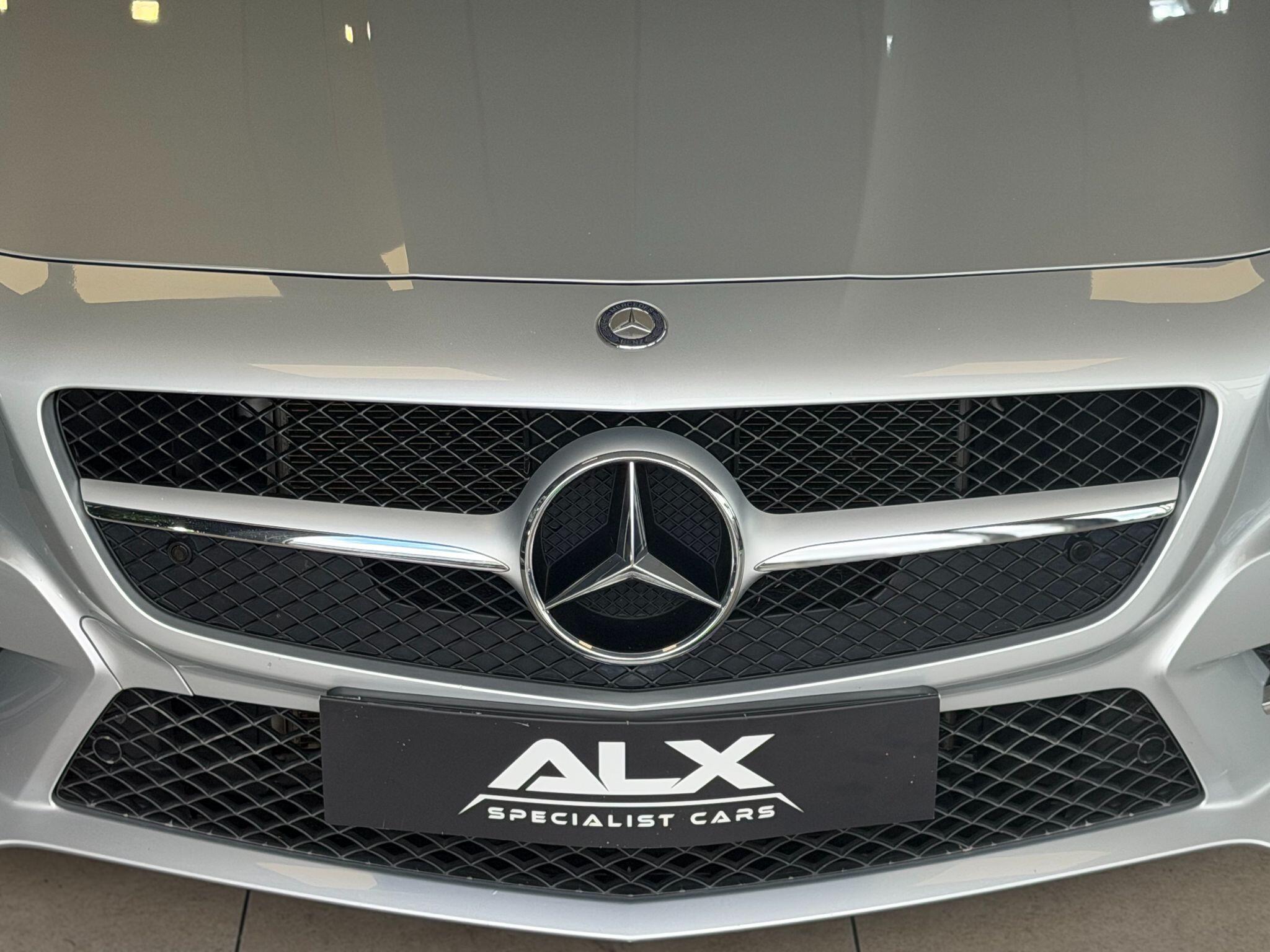 Mercedes SL - Image 6