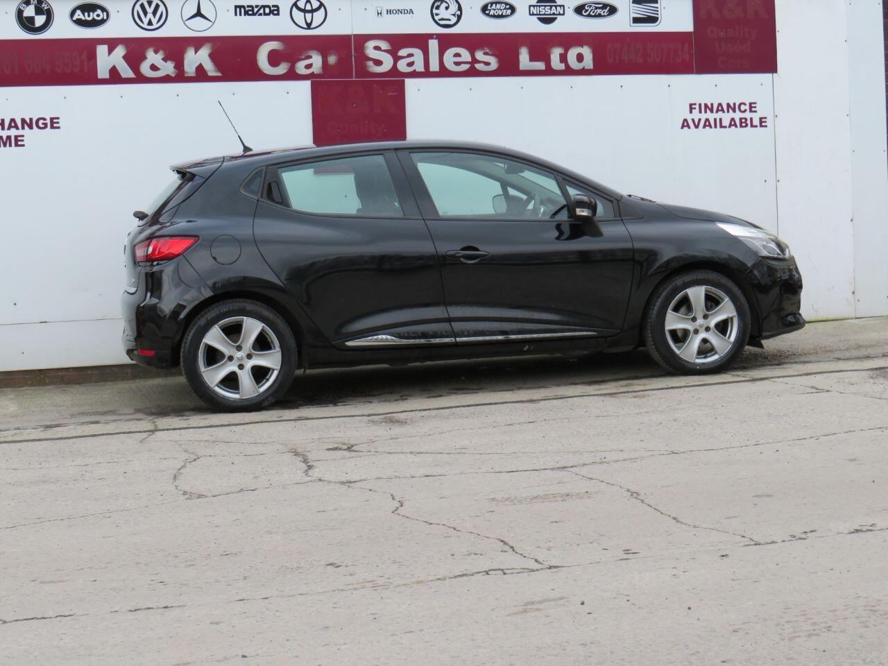 Renault Clio - Image 26