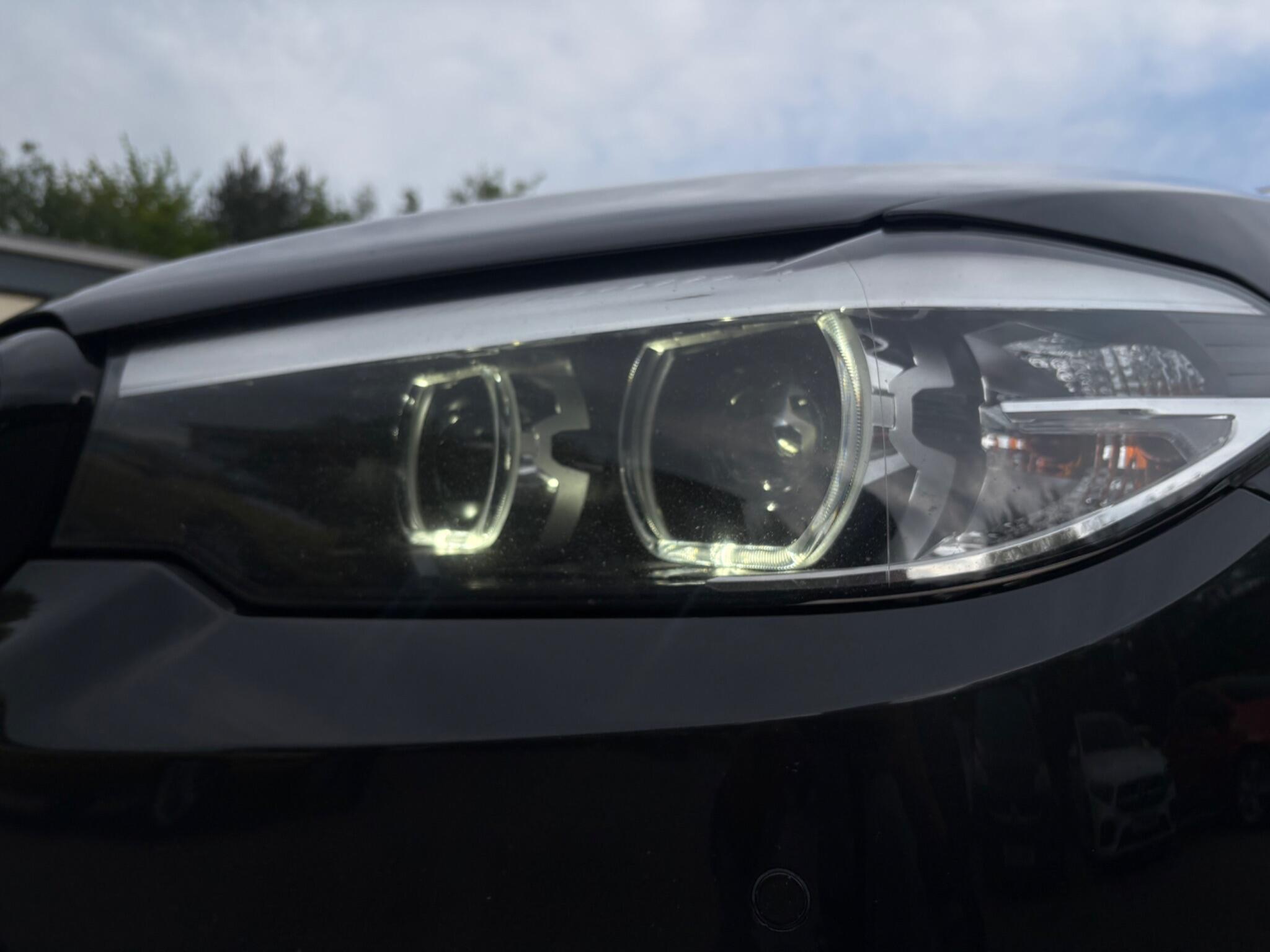 BMW 5 Series - Image 9