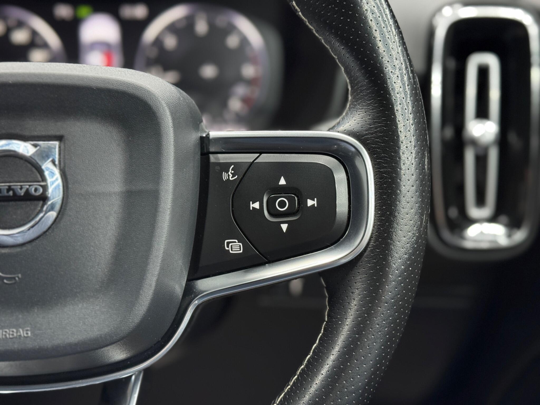 Volvo XC40 - Image 21