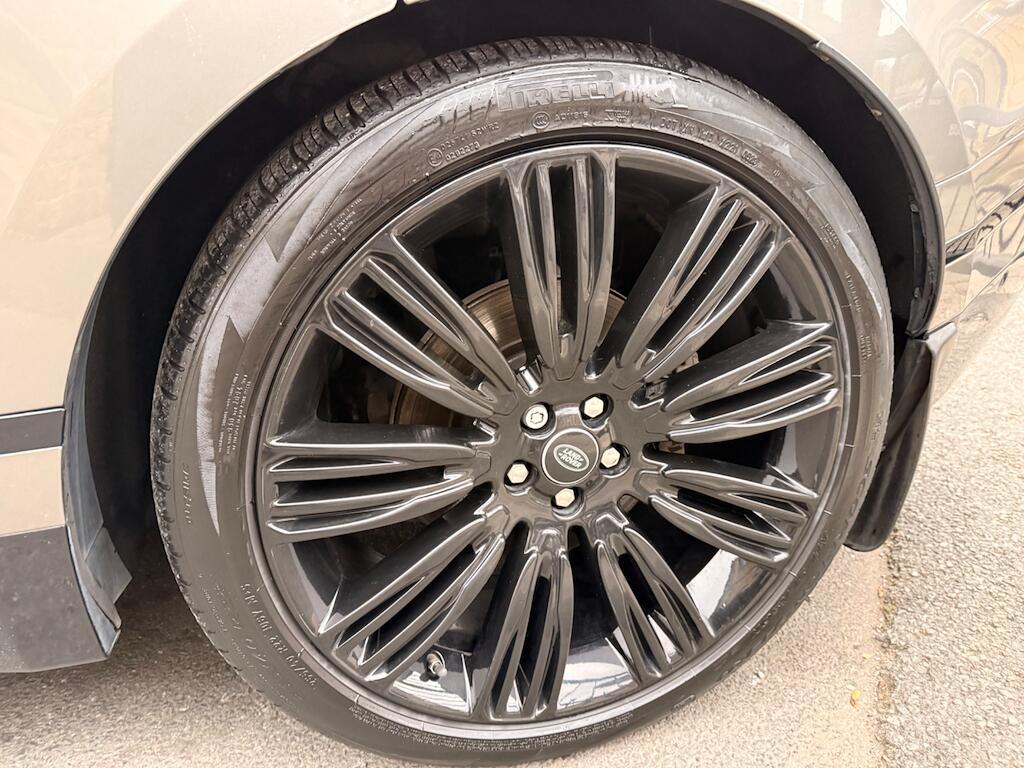 Land Rover Range Rover Velar - Image 18