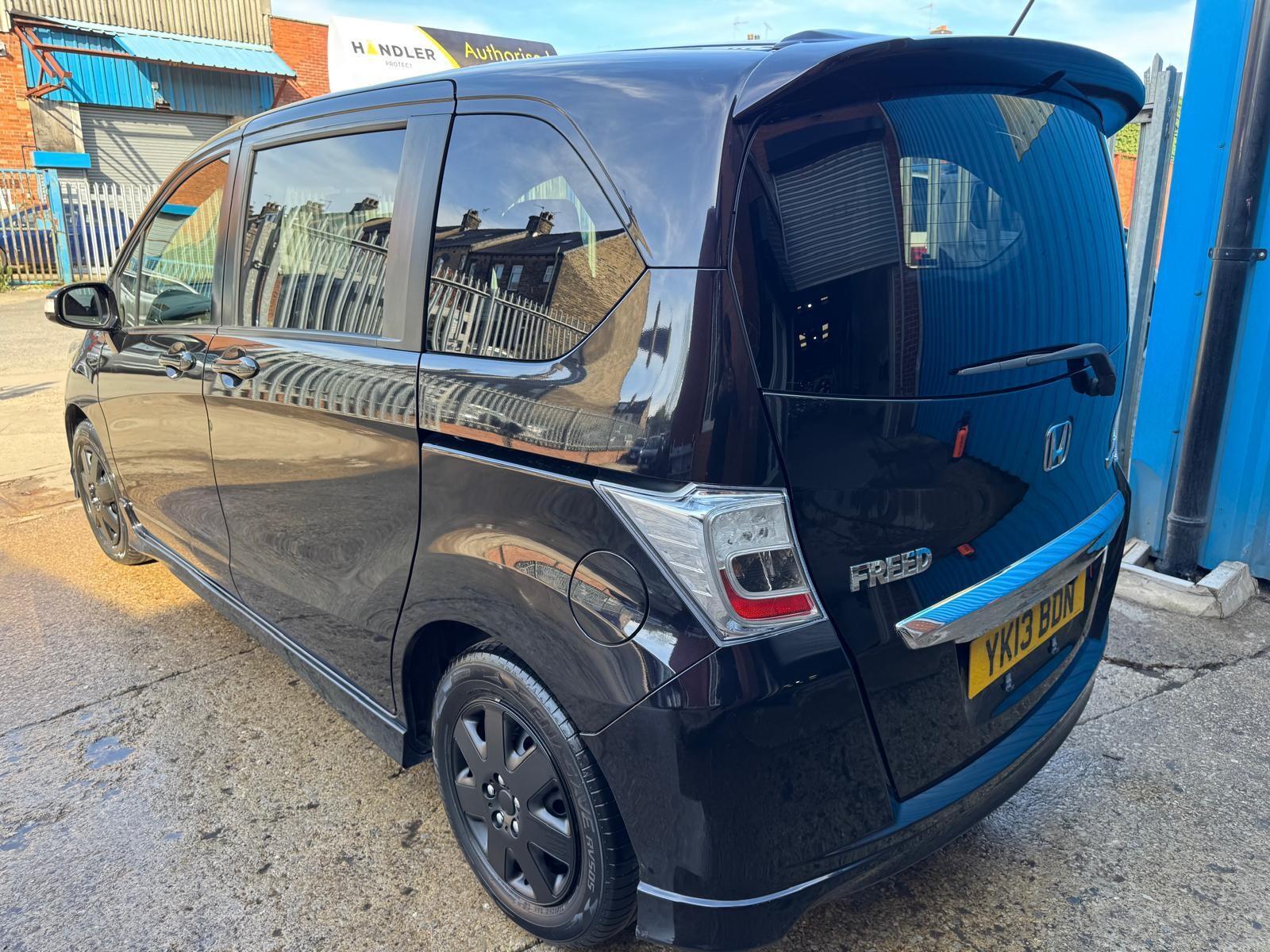 Honda Freed - Image 13