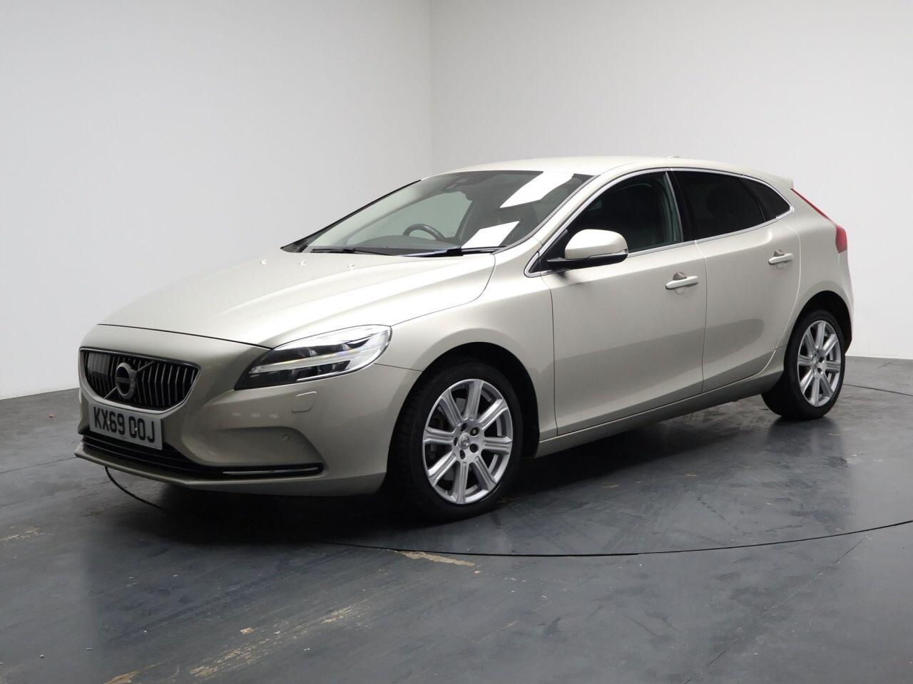 Volvo V40 - Image 6