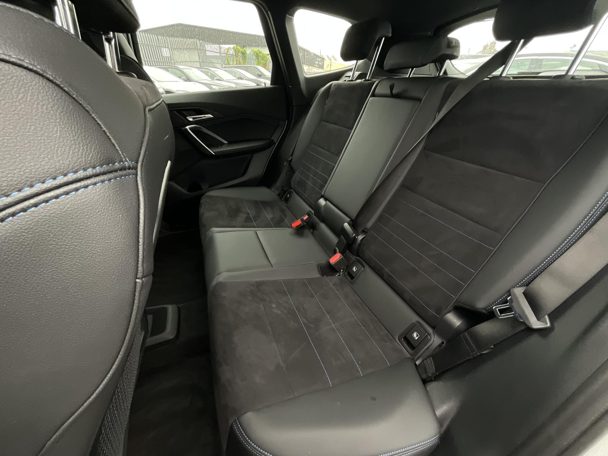 BMW iX1 - Image 14