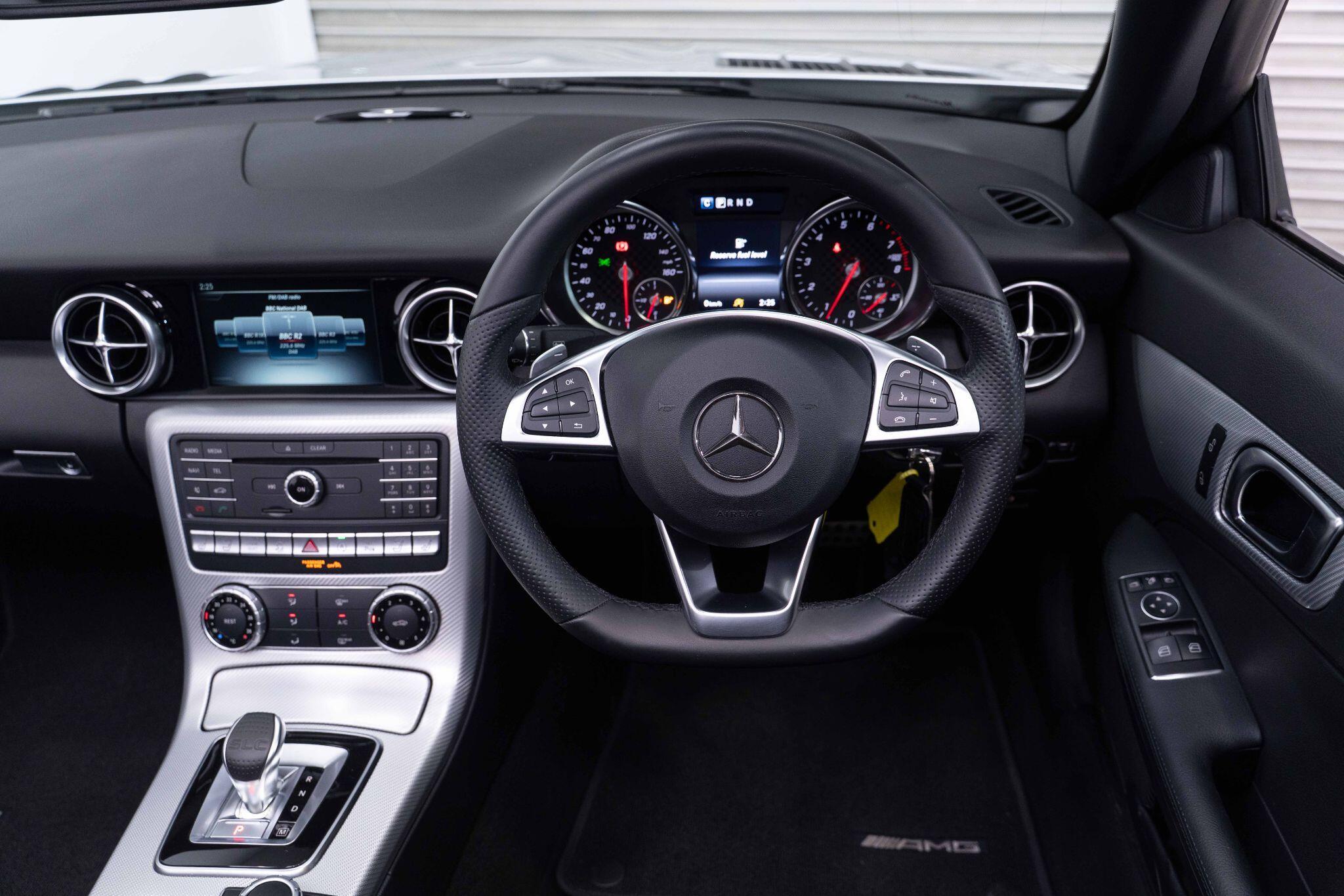 Mercedes SLC - Image 29