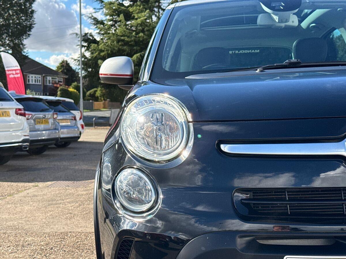 Fiat 500L - Image 11