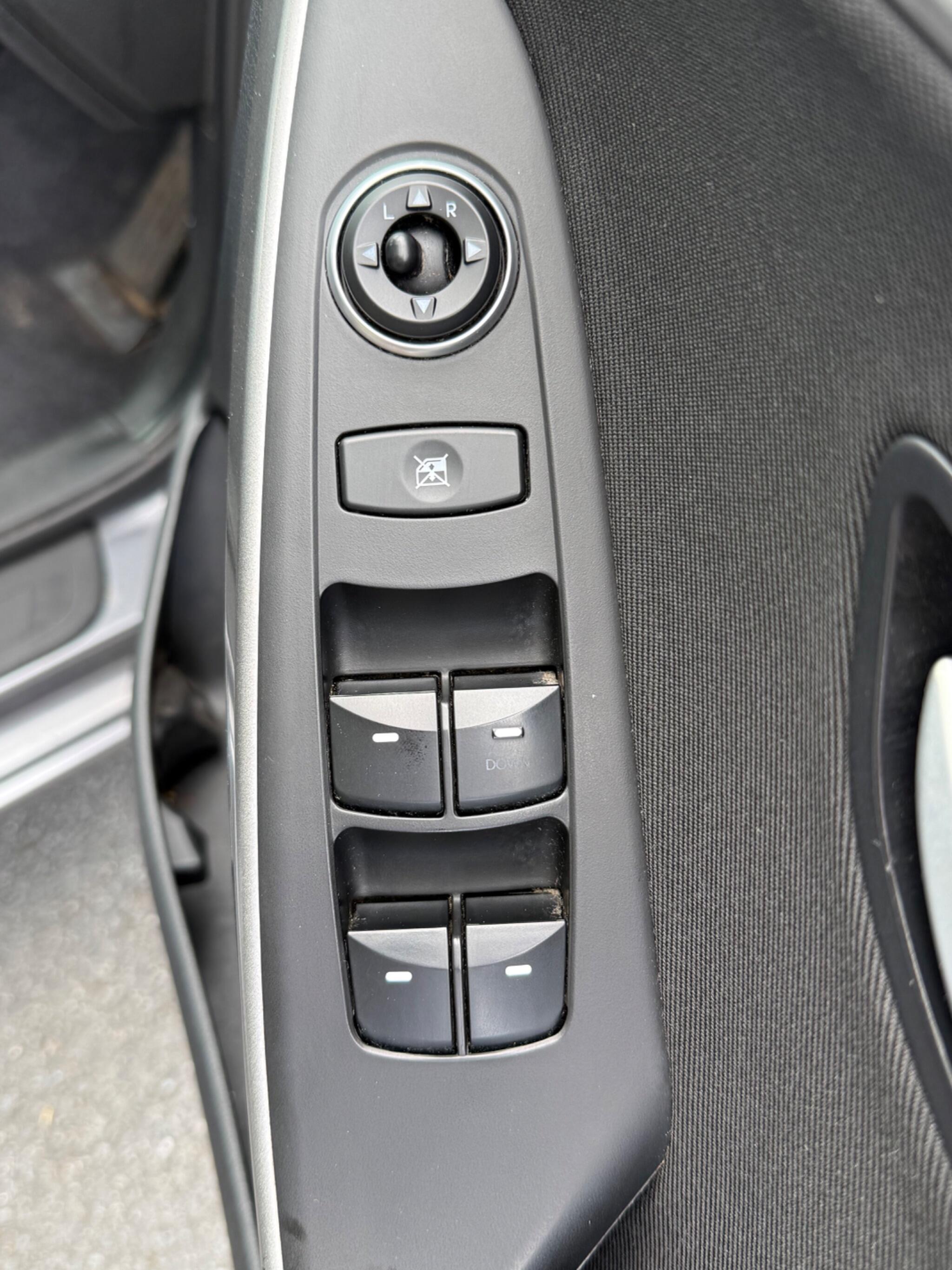 Hyundai i30 - Image 18