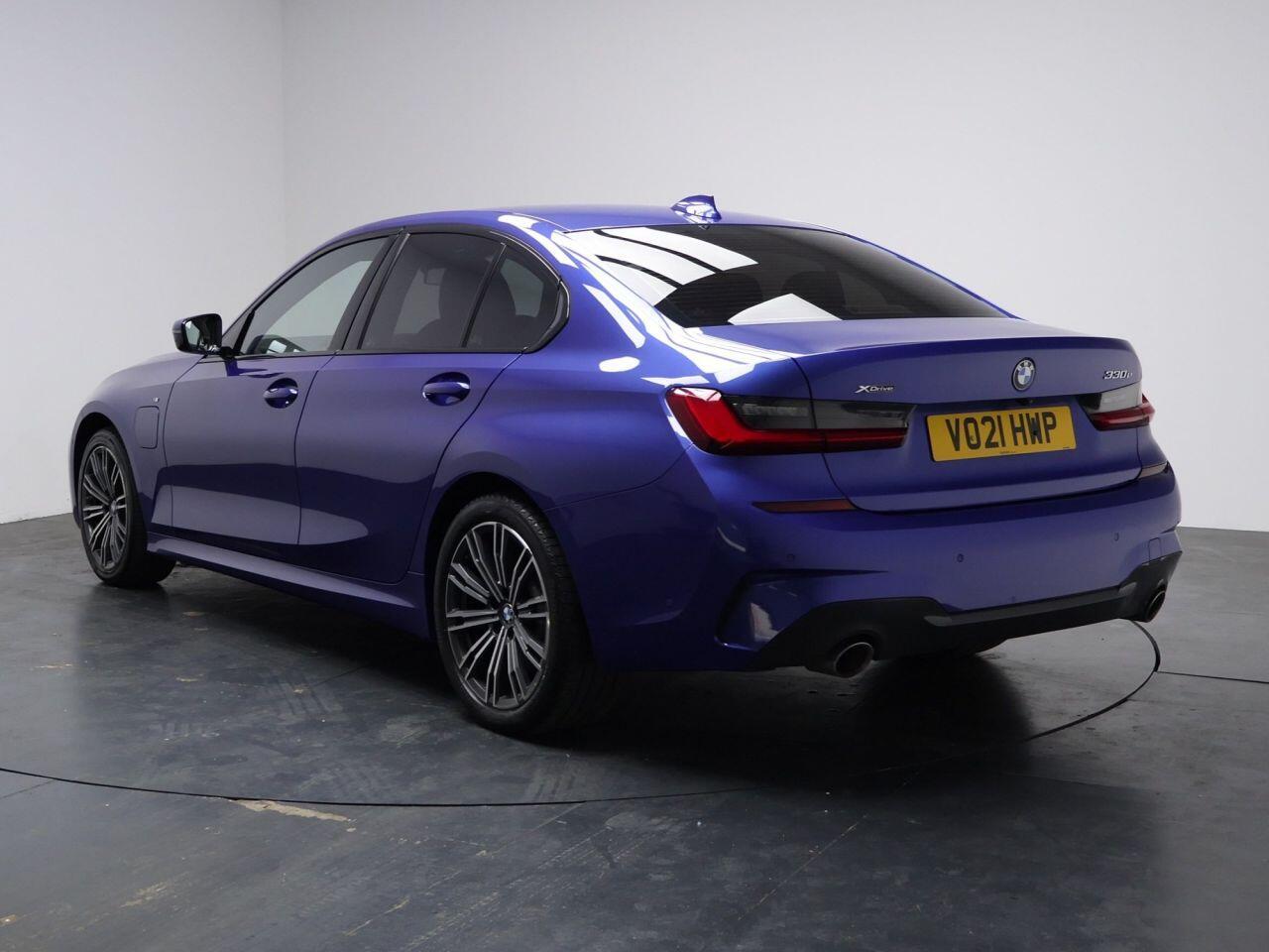 BMW 3 Series - Image 9