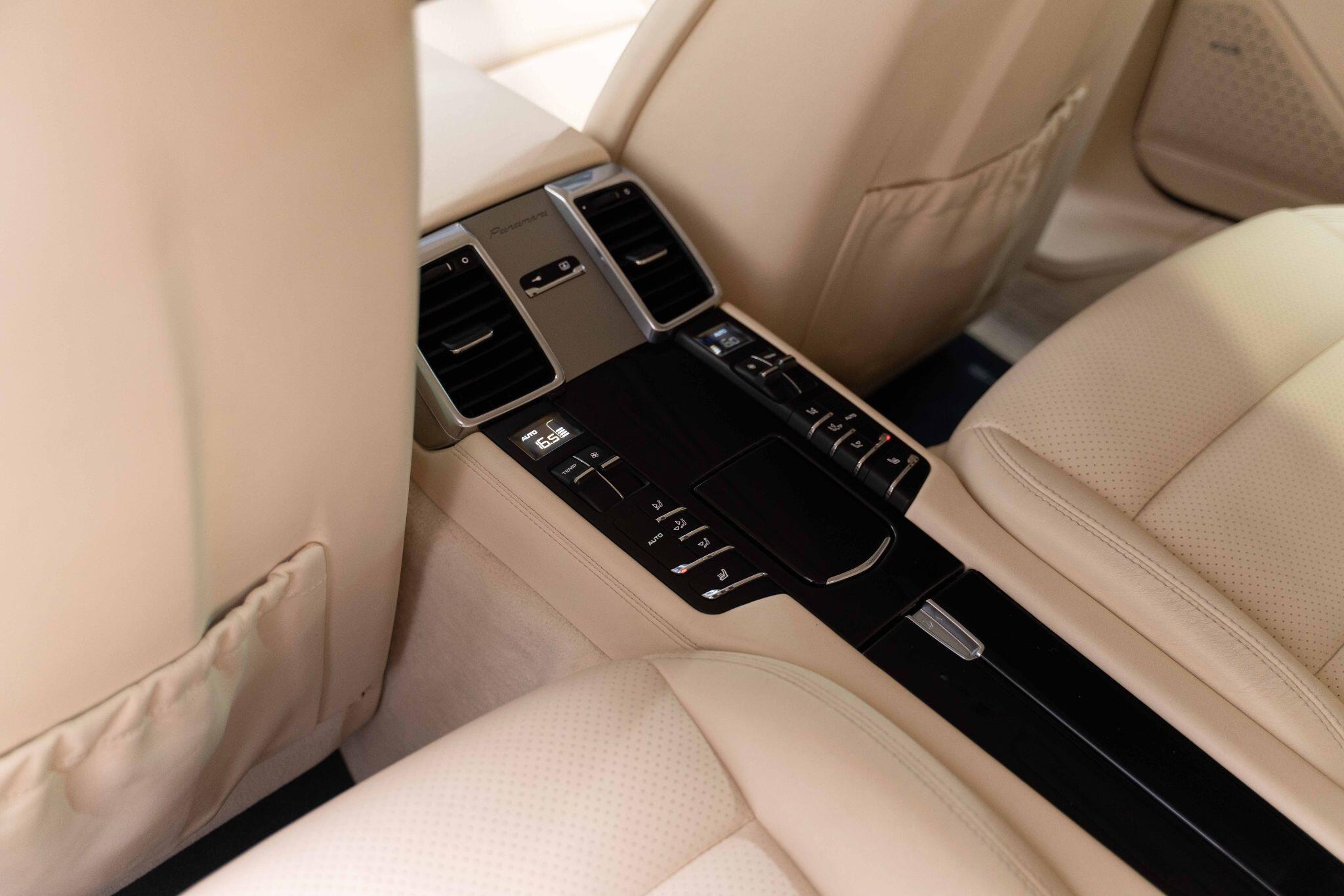 Porsche Panamera - Image 54