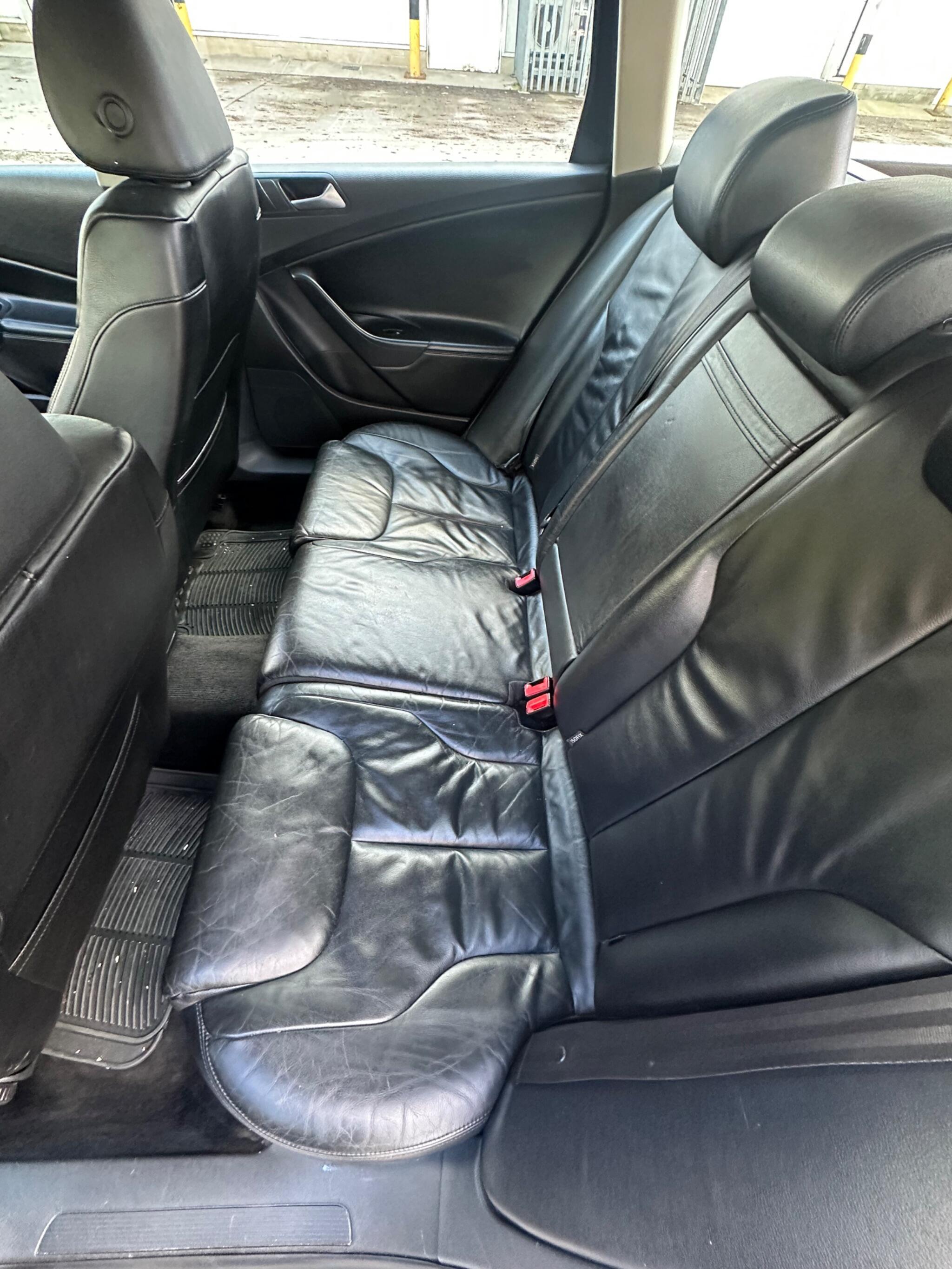 Volkswagen Passat - Image 45